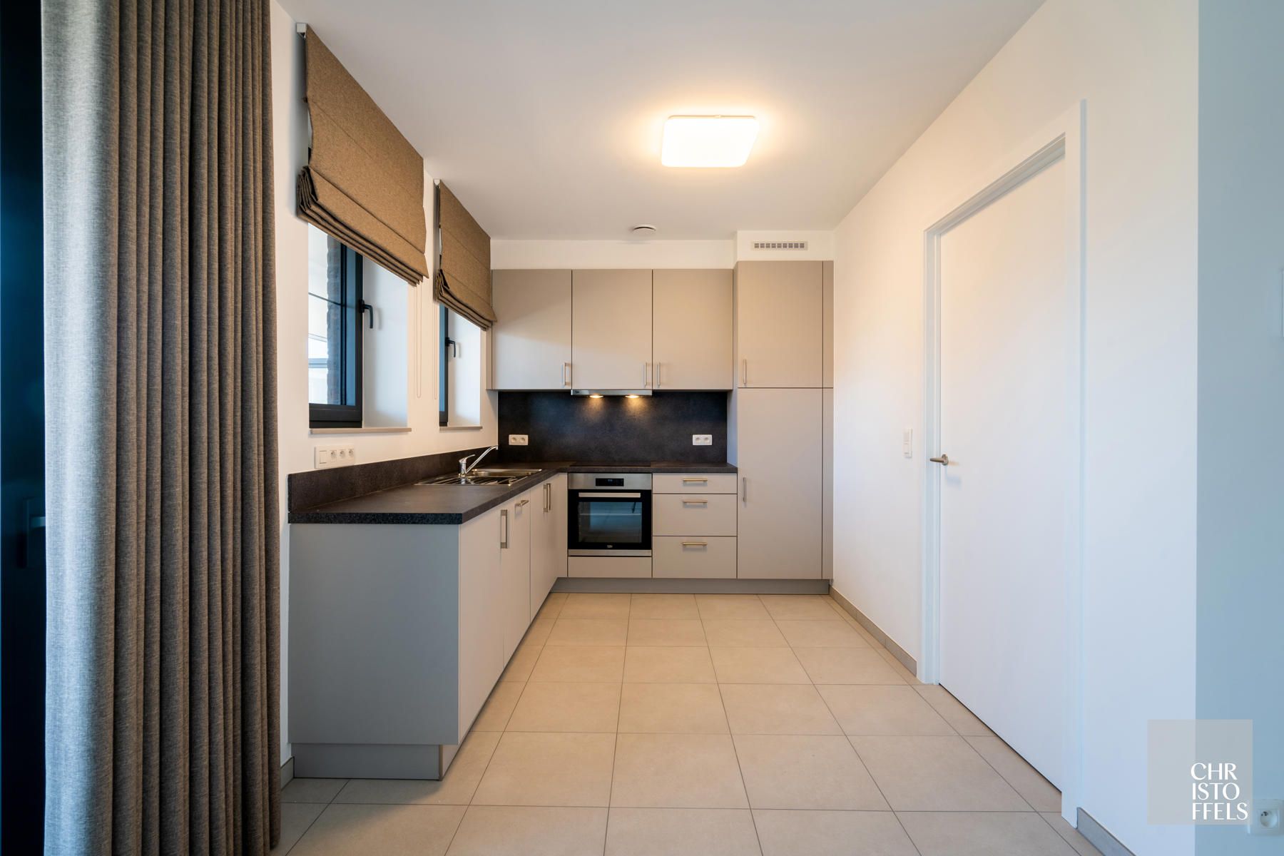 TE HUUR - Modern 1-slaapkamerappartement in het centrum van Zutendaal! foto 6