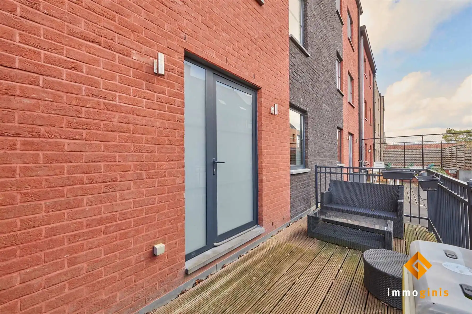 Energiezuinig gelijkvloers appartement met 2 slaapkamers, nabij het centrum van Genk! foto 11