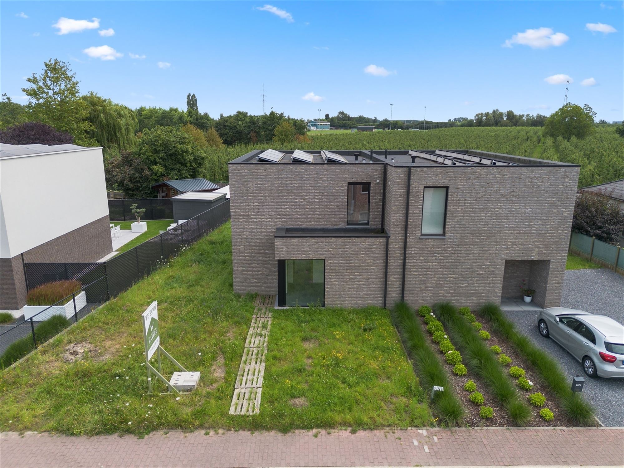 KNAPPE NIEUWBOUWWONING IN MODERNE STIJL IN SINT-TRUIDEN foto 31