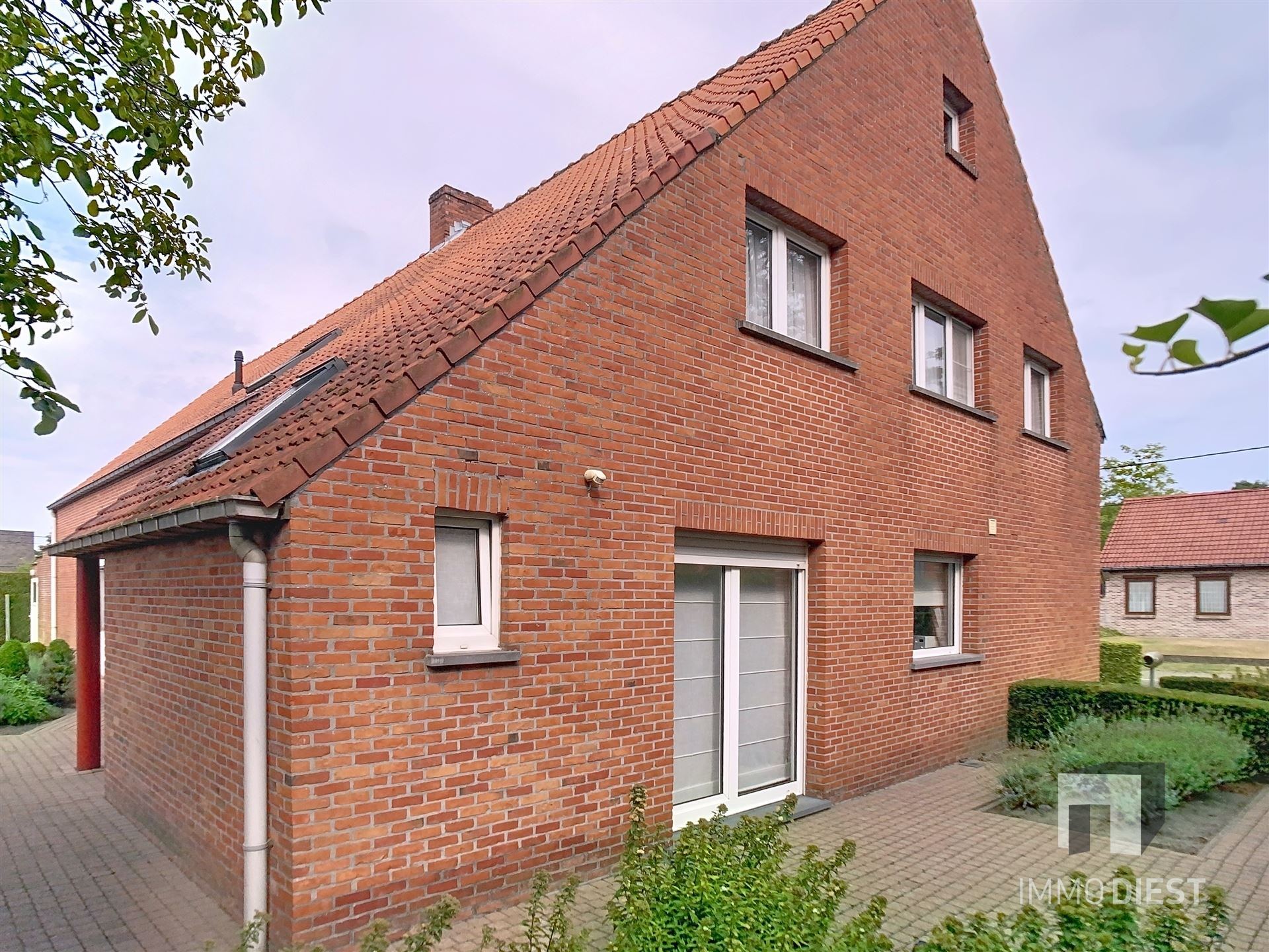 Charmante hoeve met schuren, knappe tuin en achterliggende weilanden op meer dan 3 hectare te Geel. foto 39