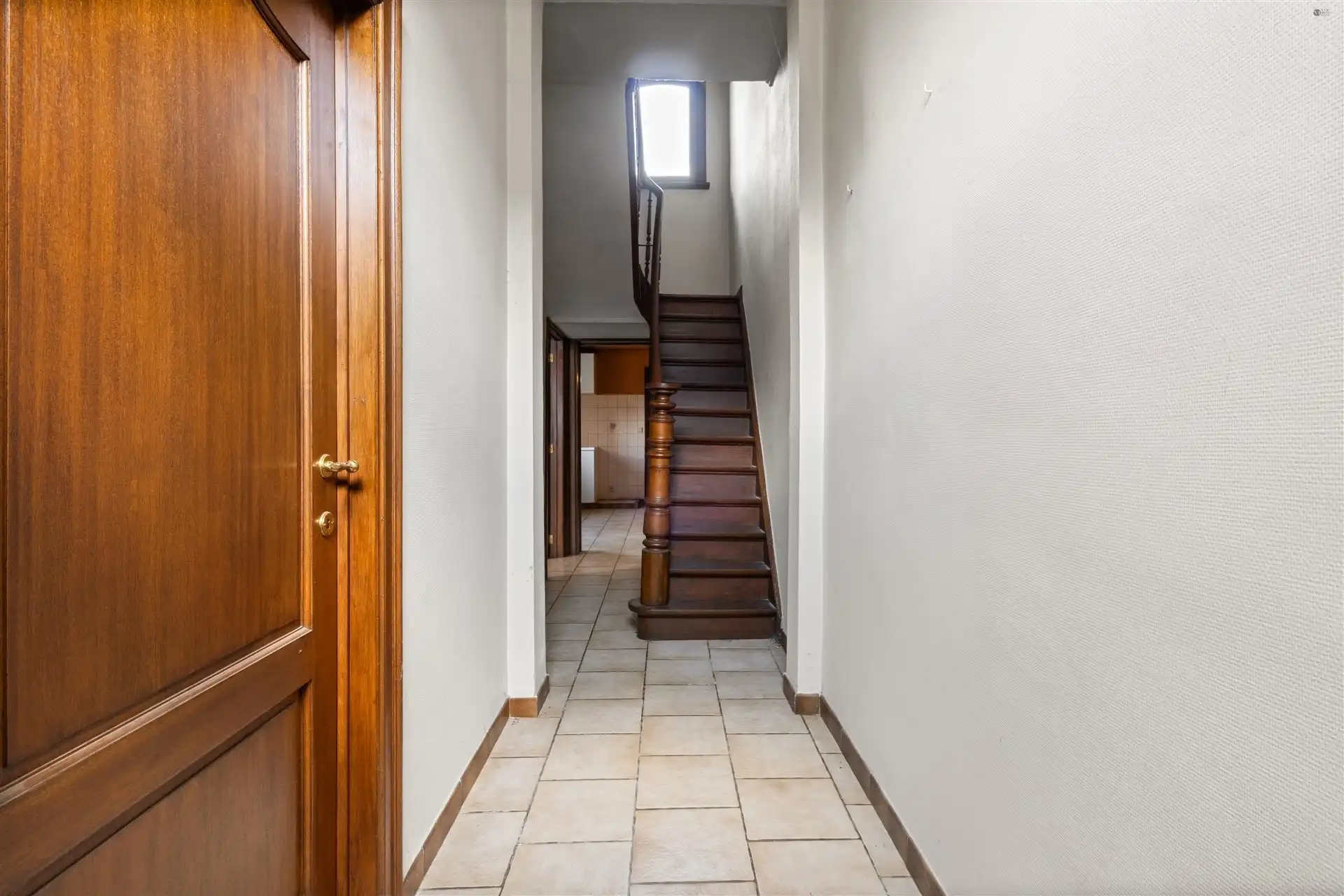 halfopen bebouwing met leuke tuin foto 12