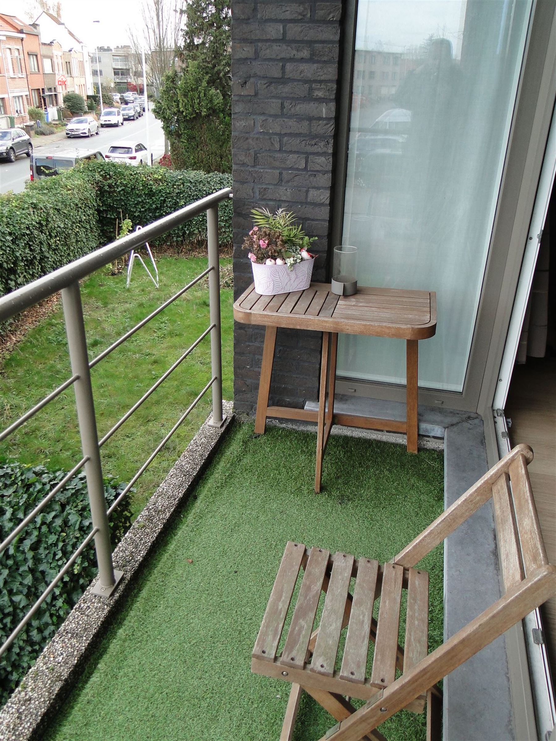 1 ste verdieping met terras foto 11