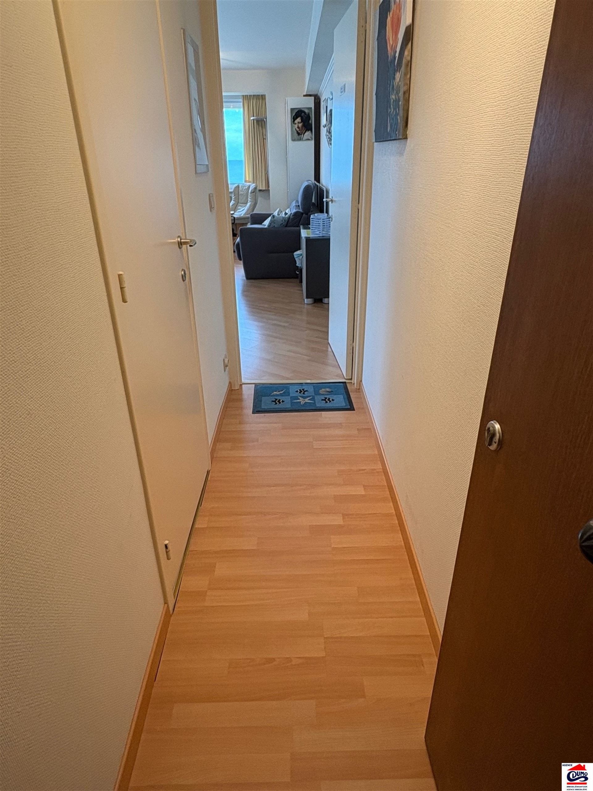 Gemeubeld appartement met 1 slaapkamer op de Zeedijk foto 12