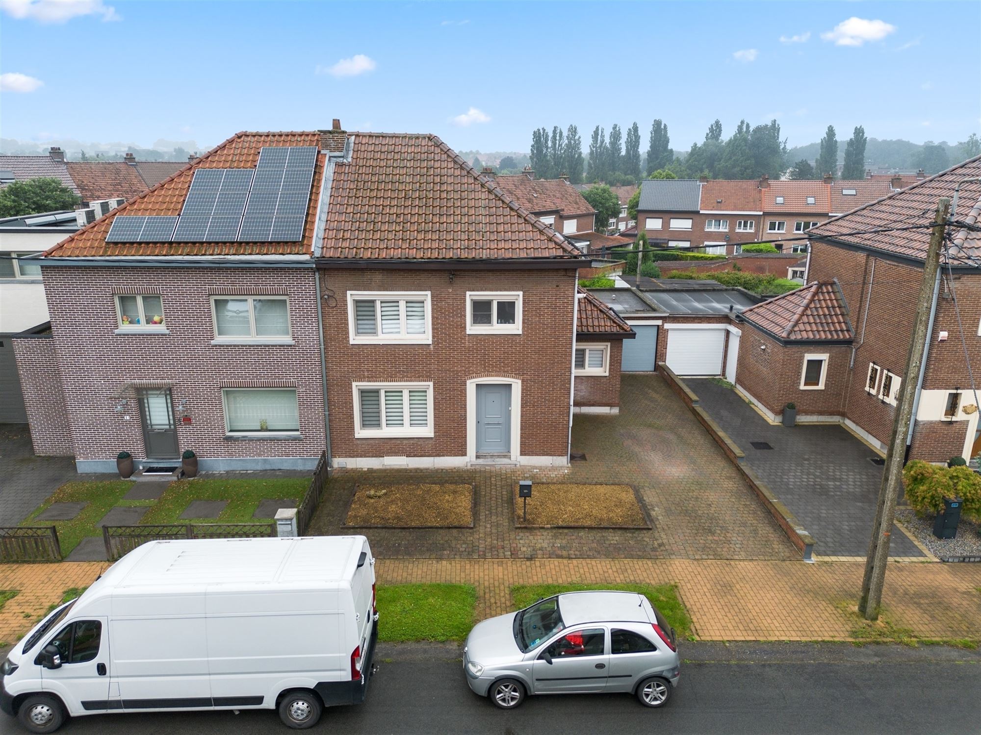 GEZELLIGE GEZINSWONING MET 3 SLKS EN LEUKE TUIN IN LANDEN  foto 3