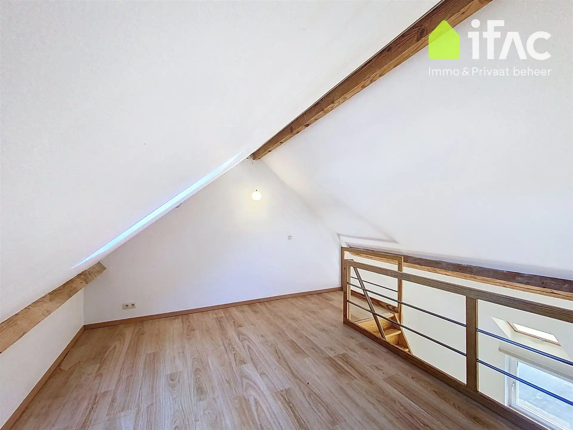 Gezellige rijwoning met 2 slaapkamers en terras foto 18