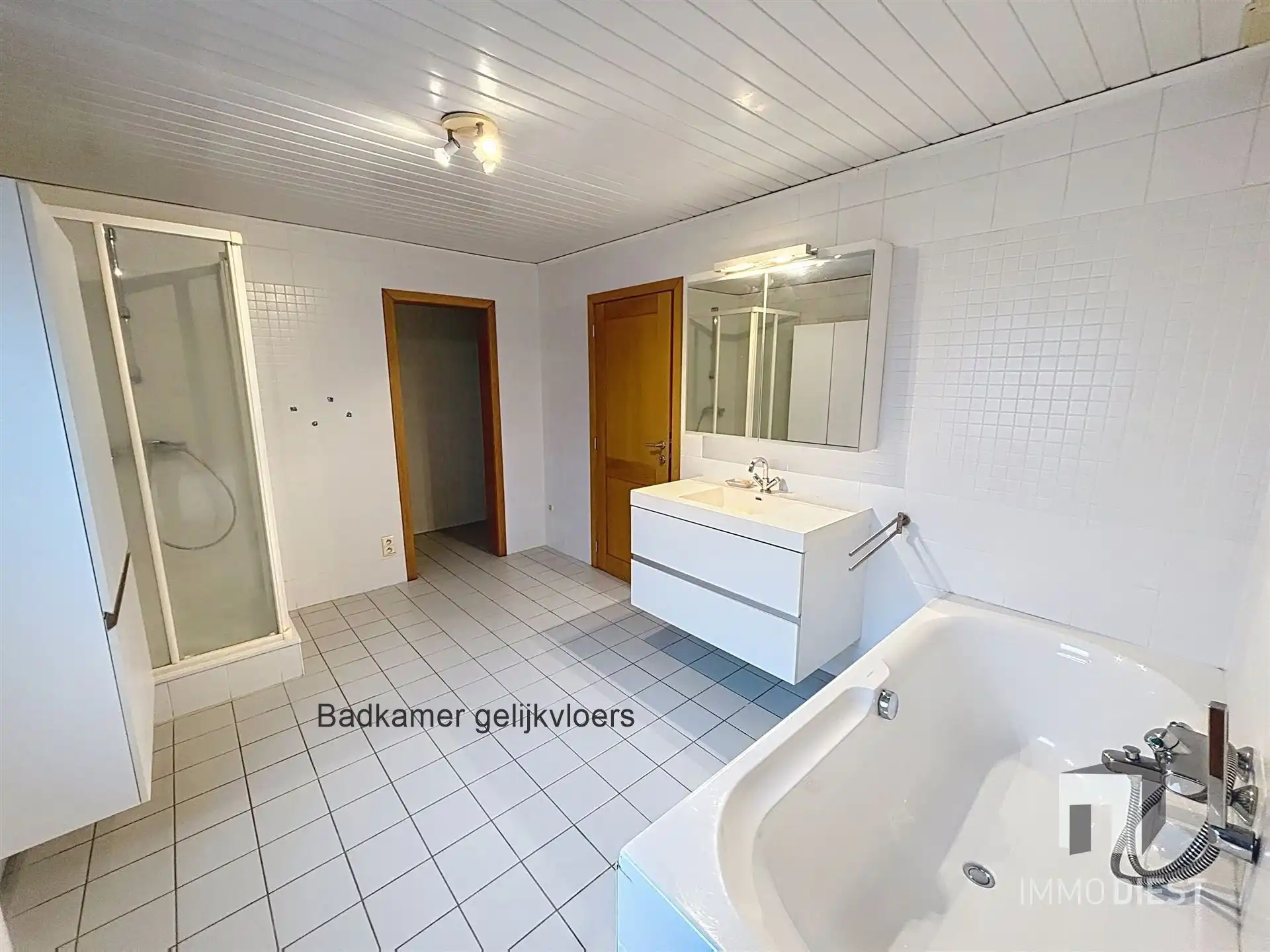 Charmante woning op 15,85are op uitstekende locatie foto 18