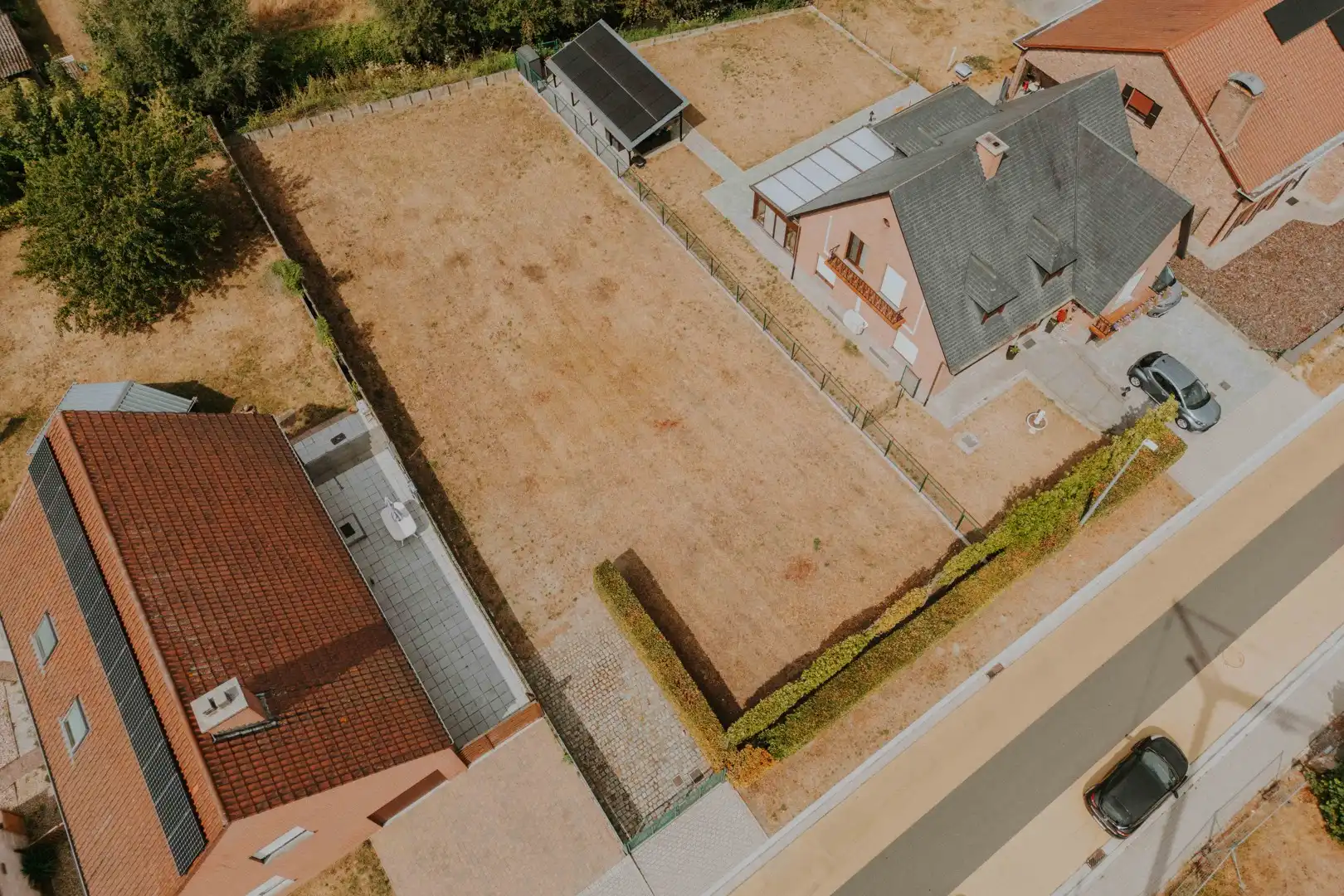 Rustig gelegen bouwgrond van 700m² in goedgekeurde verkaveling foto 2