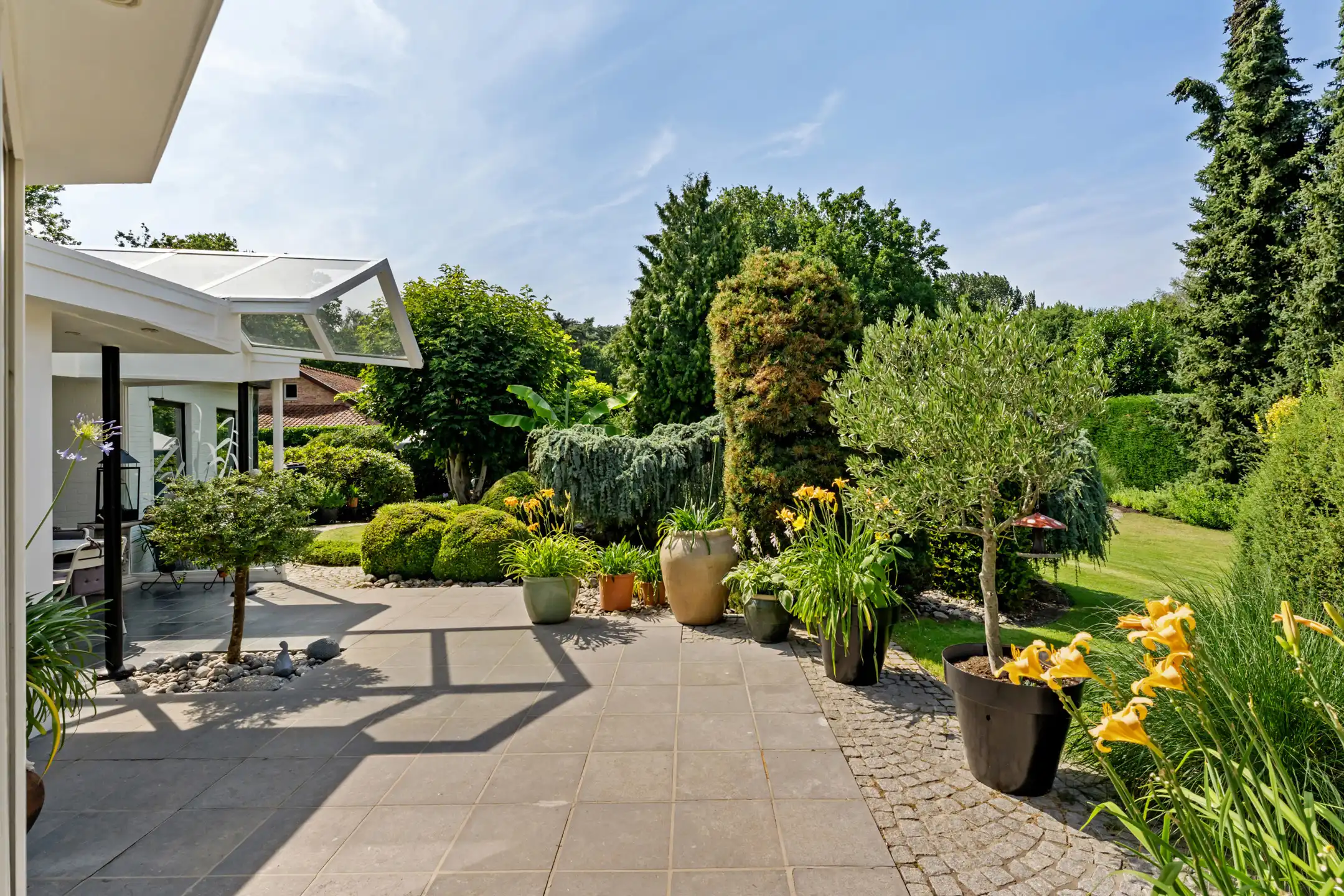 Verrassend eigentijdse woning inclusief bouwgrond foto 9
