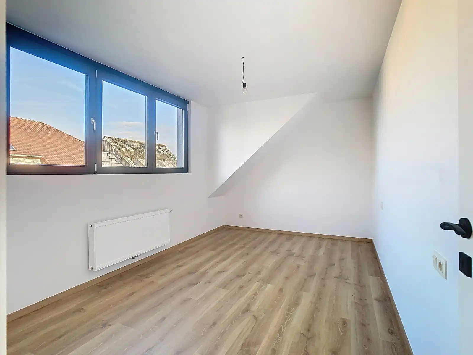 Stijlvol gerenoveerde woning (EPC A), instapklaar! foto 14