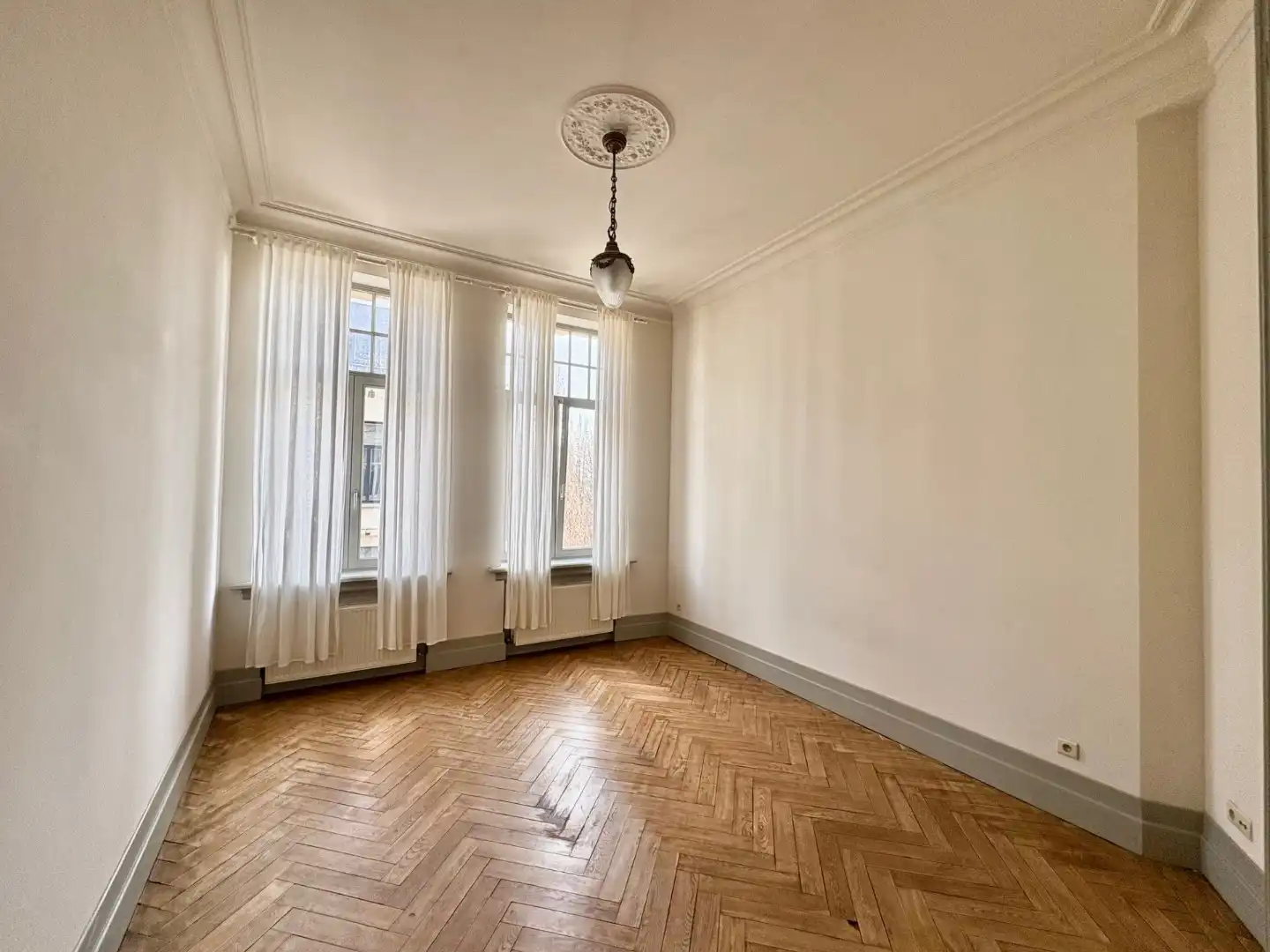 Elegante en instapklare 2-slaapkamerappartement in het groeiende Zurenborg foto 7