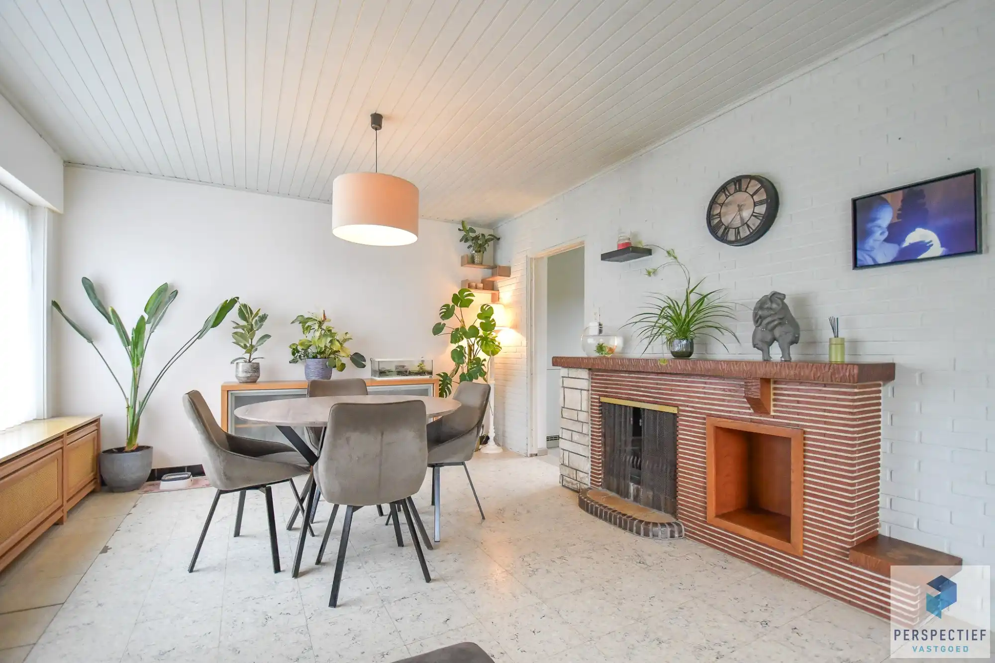 RUIME LICHTRIJKE WONING met 3 SLPKS, GARAGE en grote TUIN foto 7