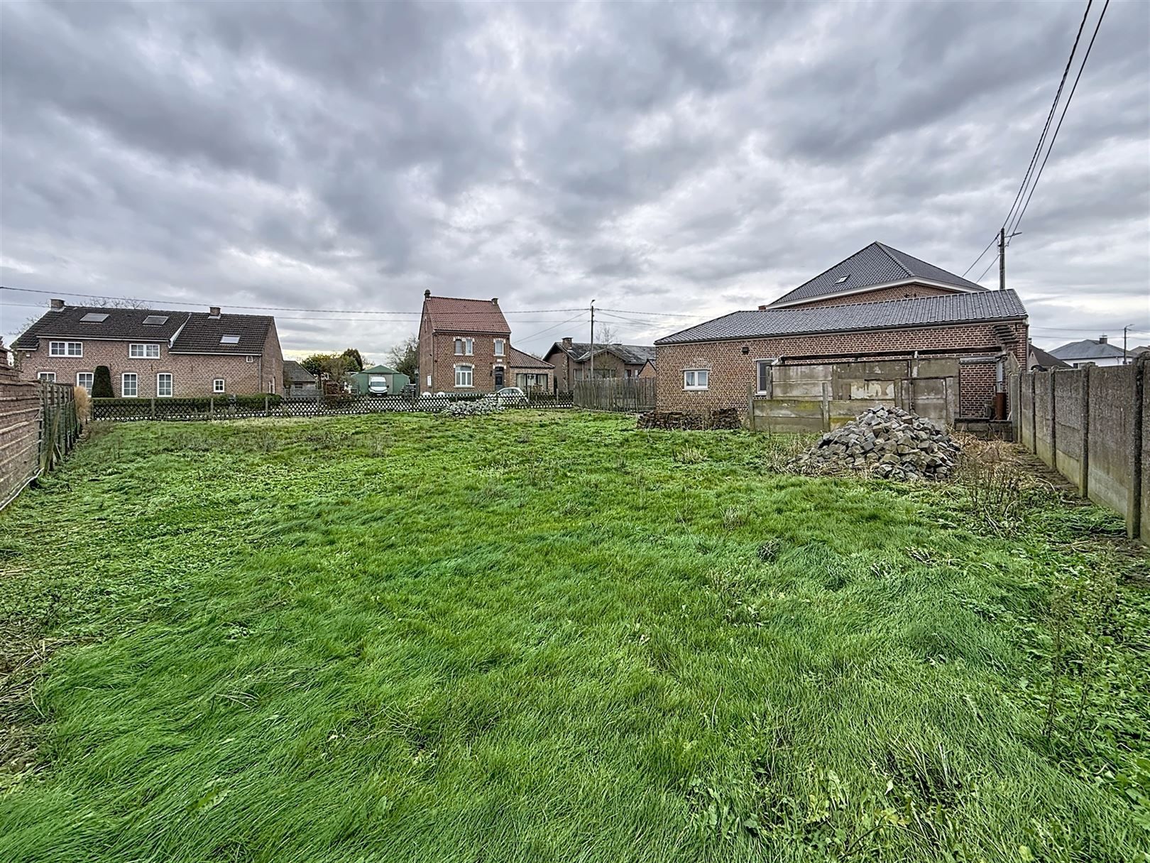 Ruime woning met 4 slpks en verhuurde studio + tuin foto 6