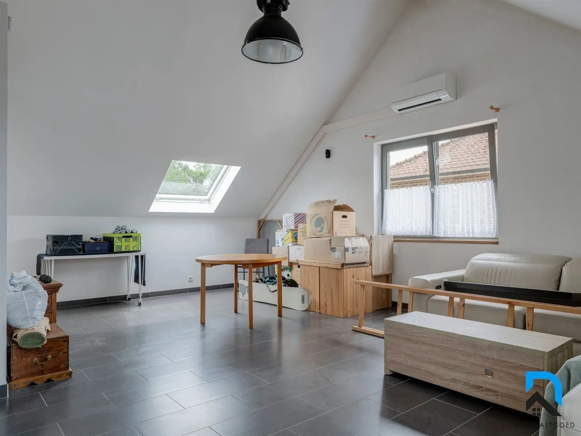 Ruime woning op toplocatie in Munsterbilzen foto 4