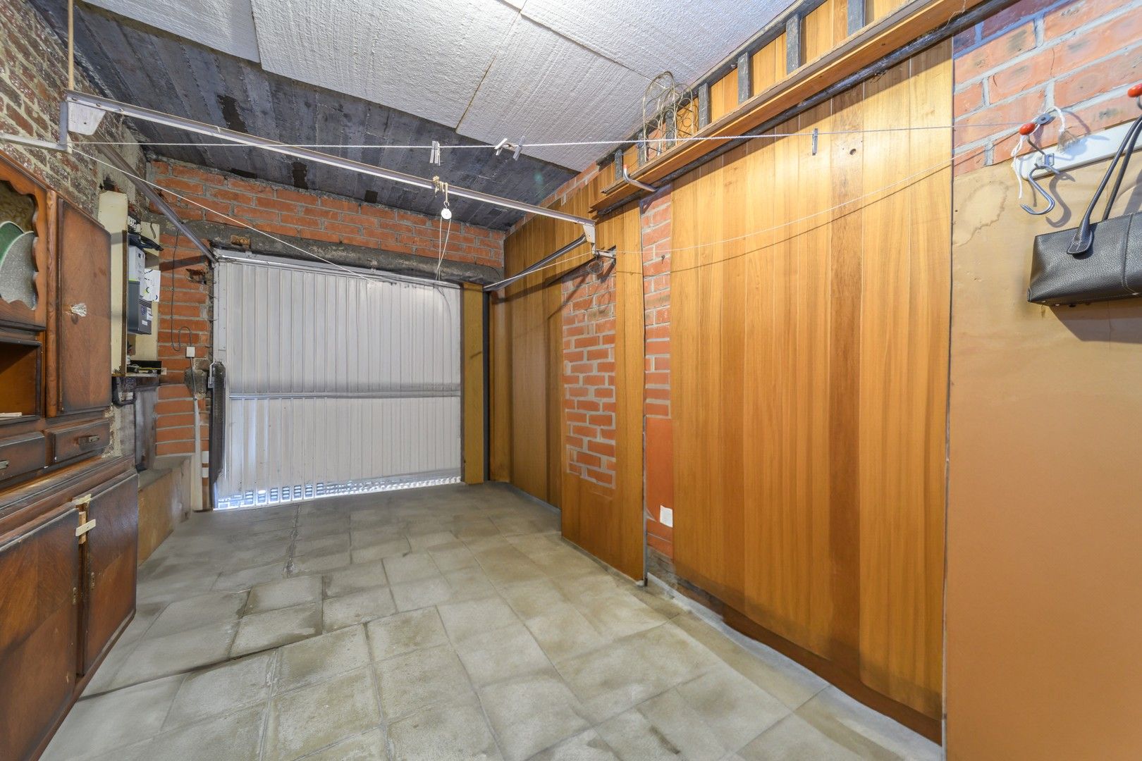 Zeer degelijke gezinswoning met tuin en garage te Erembodegem foto 12