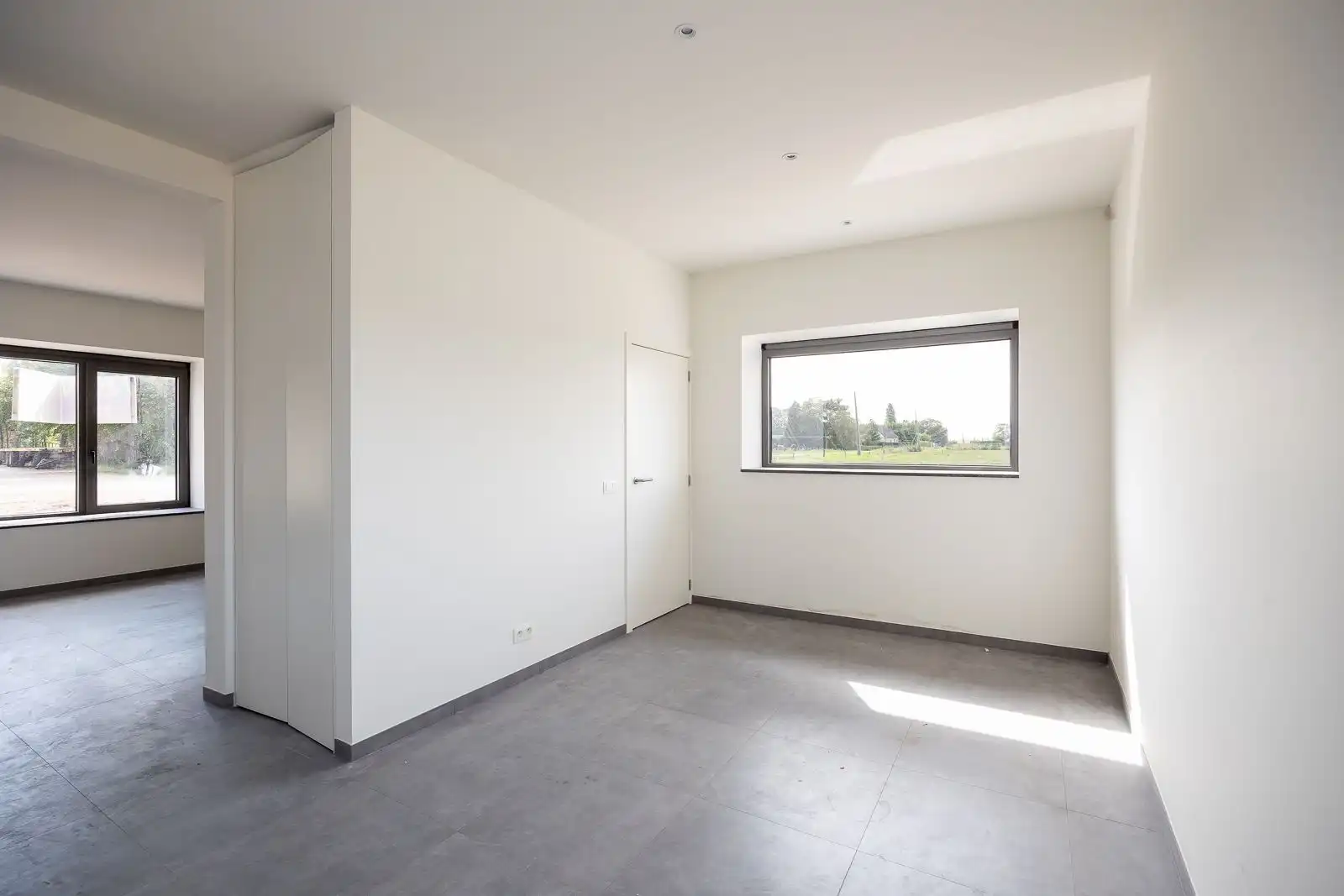 Nieuwe, energiezuinige woning met vrij uitzicht over de velden. foto 10