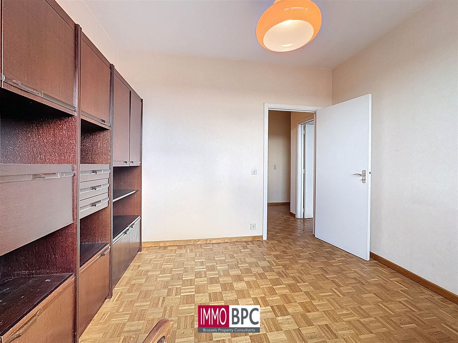 dit prachtige appartement in Ganshoren, waar ruimte, comfort en een indrukwekkend uitzicht  foto 18