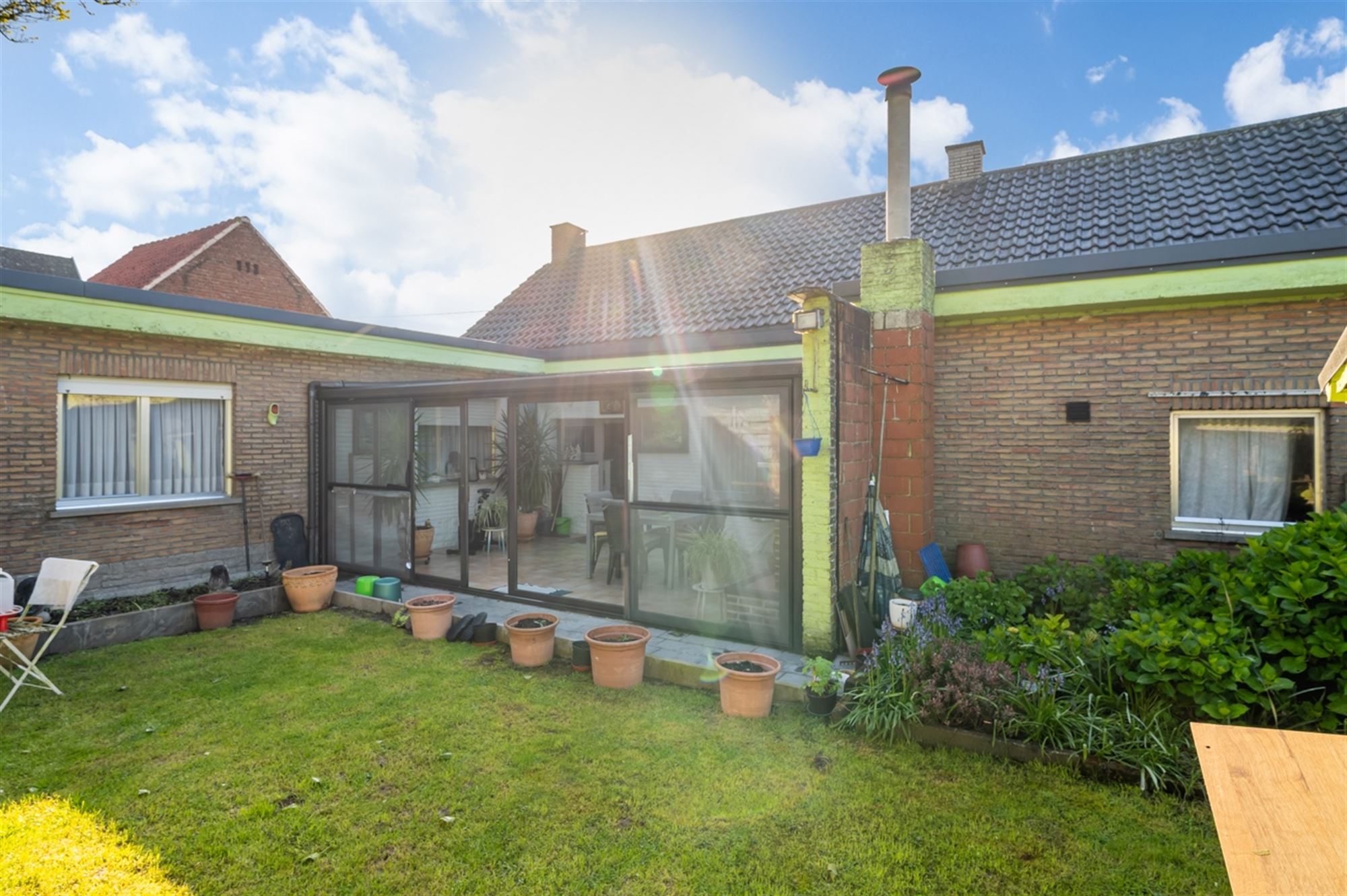 Op te frissen ééngezinswoning met 3 slaapkamers en tuin! foto 18