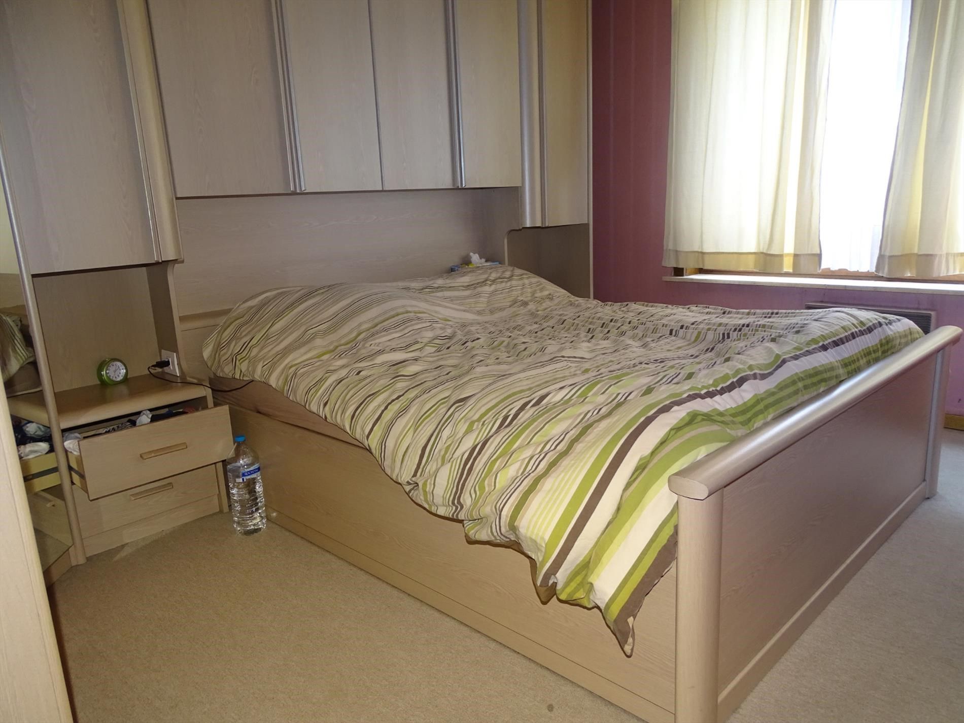 Ruim, lichtrijk hoekappartement met open zicht foto 5