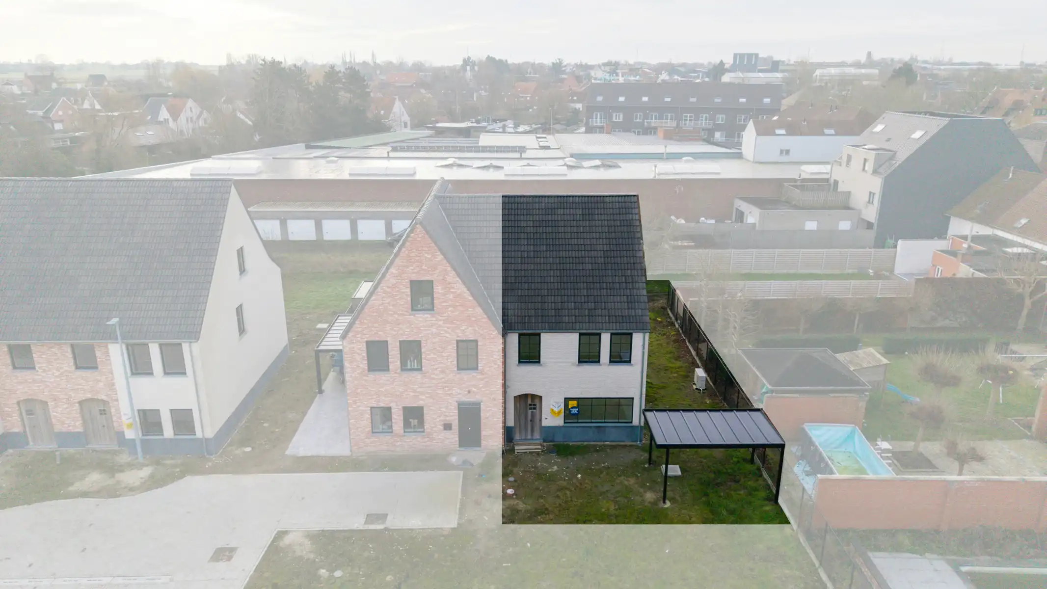 Landelijke, halfopen woning foto 17