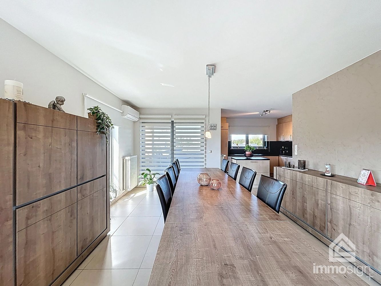 Instapklaar duplexappartement met 2 slaapkamers, heerlijk terras en een autostaanplaats foto 4