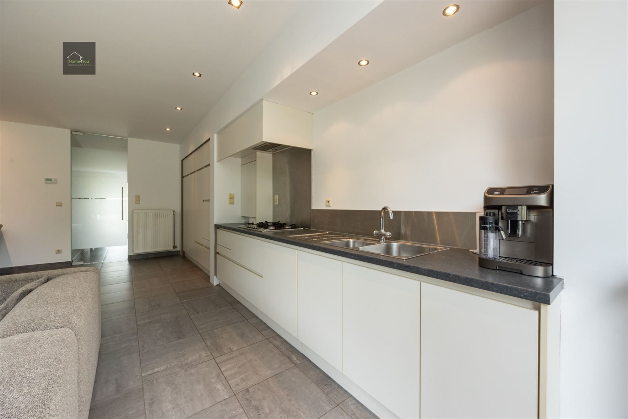 Instapklare gezinswoning met 4 slaapkamers en zuid tuin foto 10
