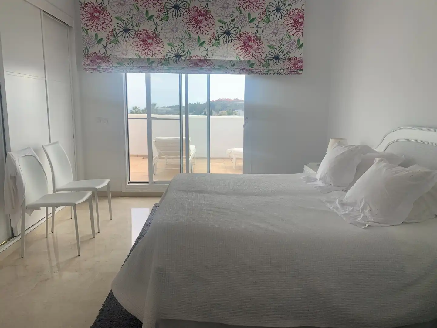 Gezellige duplex met zicht over de Nueva Andalucia vallei naar de Middellandse zee. foto 17