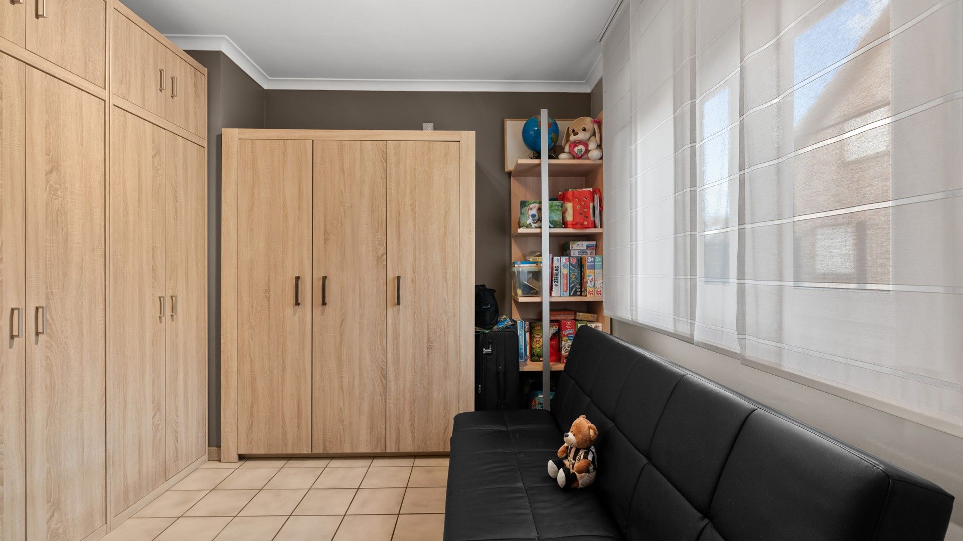 Gelijkvloerse woning met 3 slpkrs te Genk foto 13