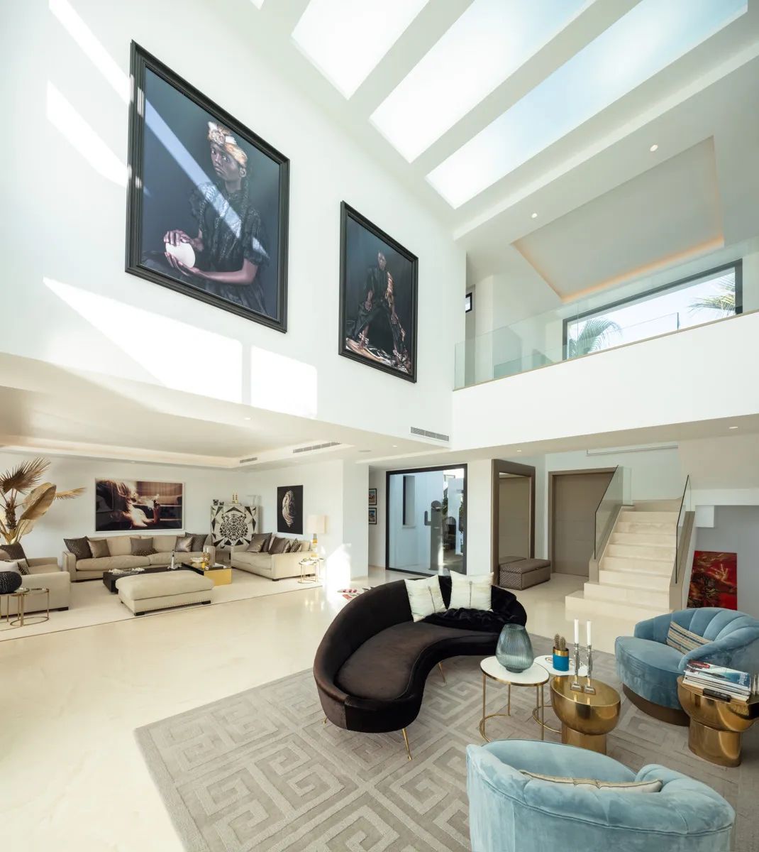 Spectaculaire villa met panoramisch uitzicht in Nueva Andalucía - luxe levensstijl in de iconische golfvallei van Marbella foto 3