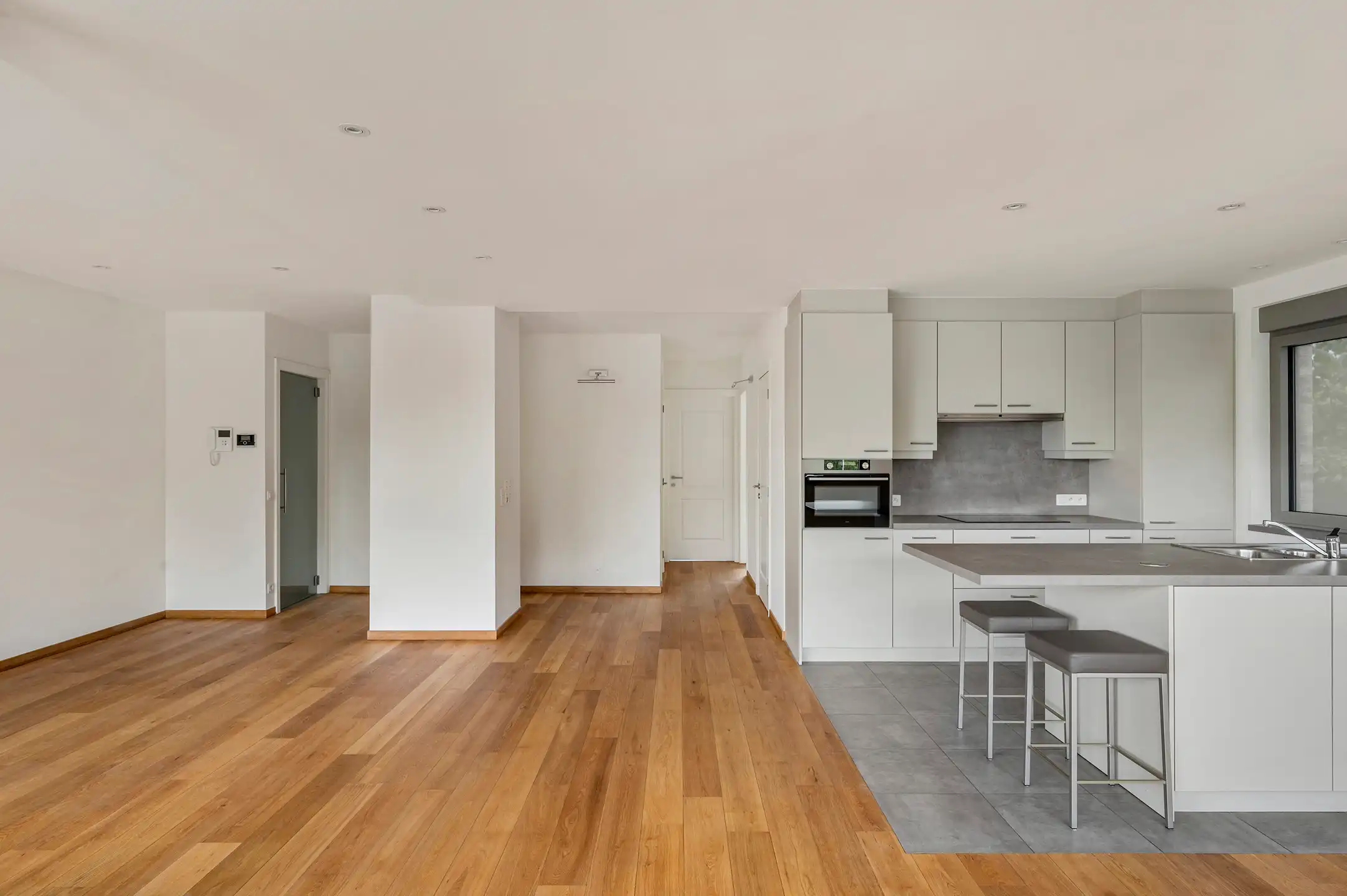 Stijlvol 2-slaapkamerappartement met 2 terrassen, private tuin, staanplaats en berging in hartje Heide foto 9