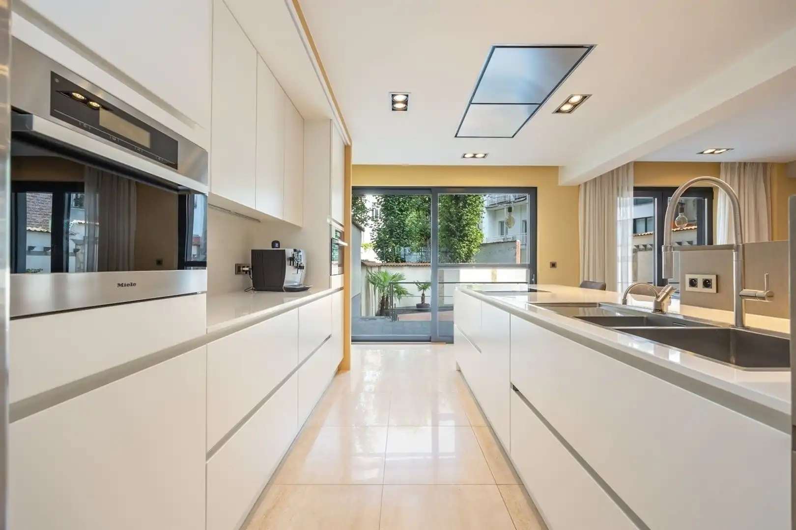 Bel-étage appartement ca 410m² op het Zuid foto 15