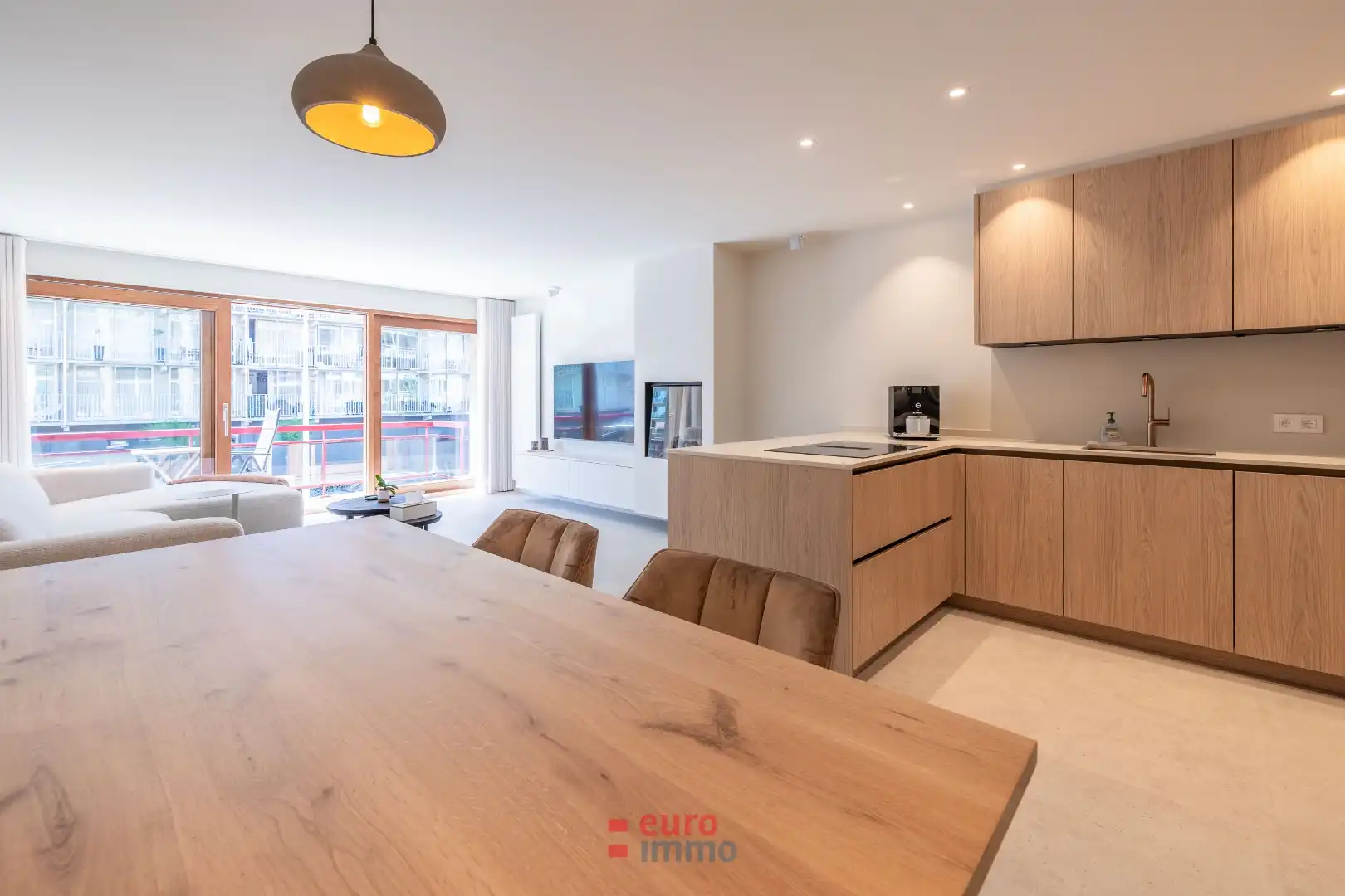 High-end afgewerkte topper met 2 slaapkamers én super groot terras! foto 7