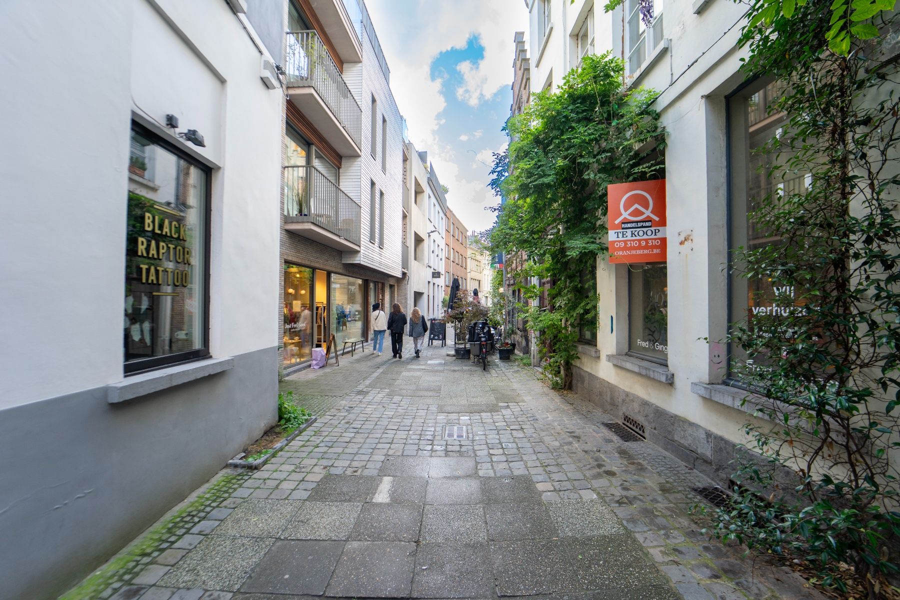 Karaktervolle winkel in de gezellige Bennesteeg foto 3