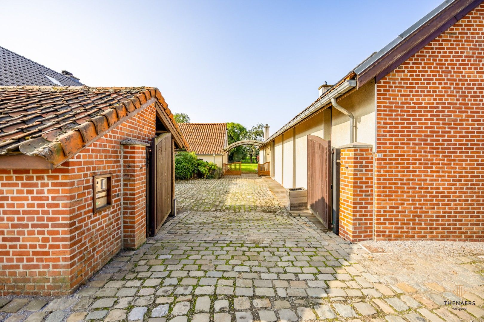 Bijzondere woning in hoevestijl met 2 slaapkamers. foto 36