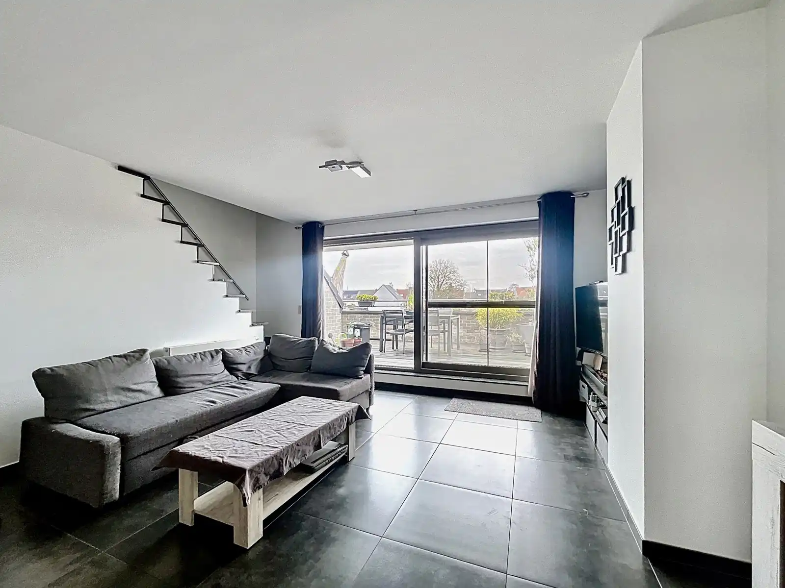 Prachtig duplexappartement met 2 SLPK, Terras & Staanplaats! foto 3