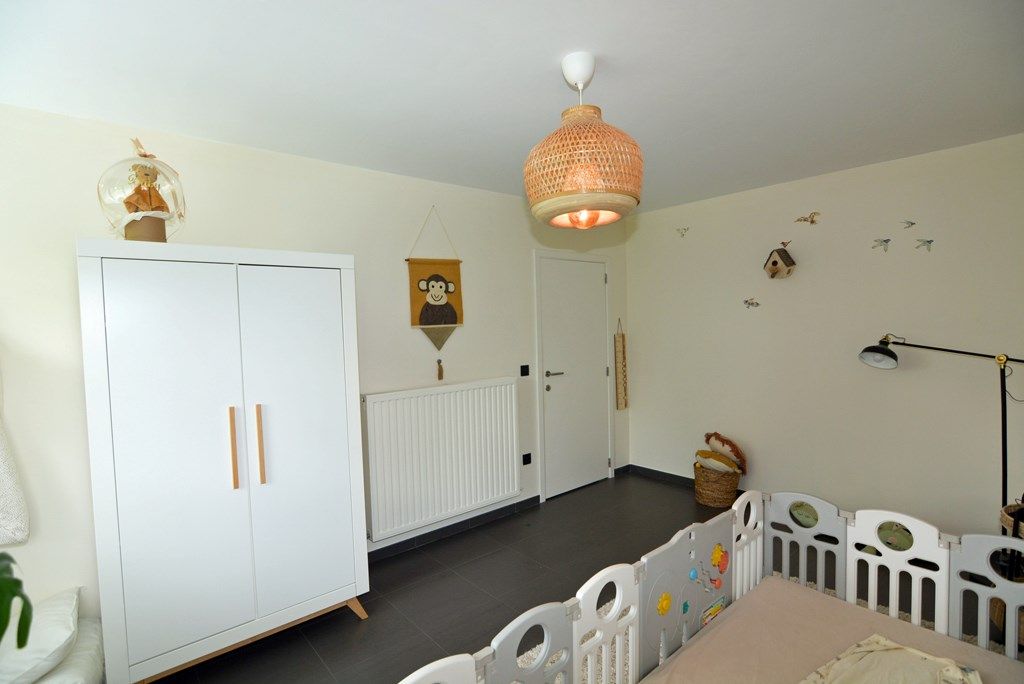 Moderne, energiezuinige woning met 4 slpks op 7a 7ca. foto 23