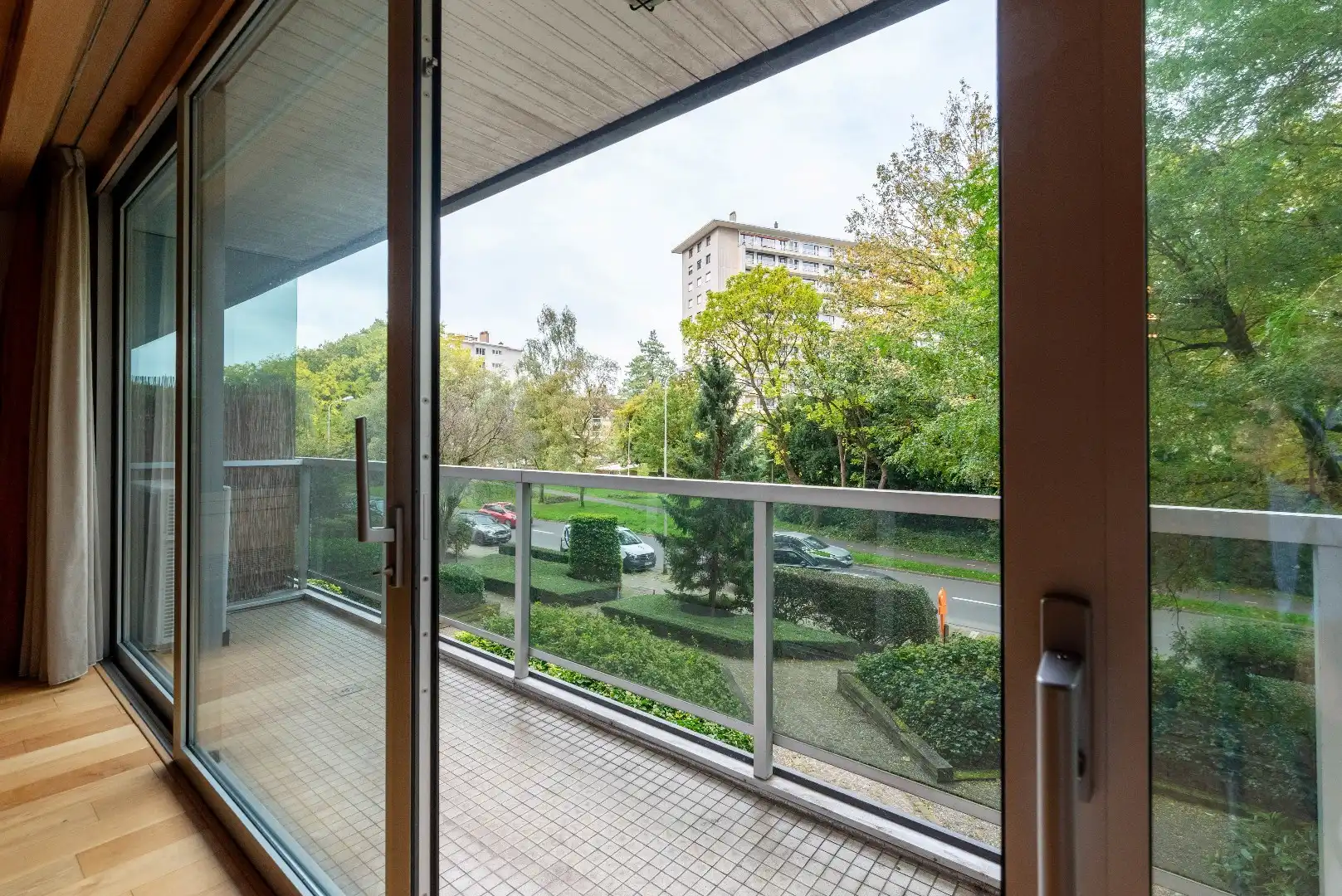 Ruim appartement aan de iconische Fruithoflaan! foto 4