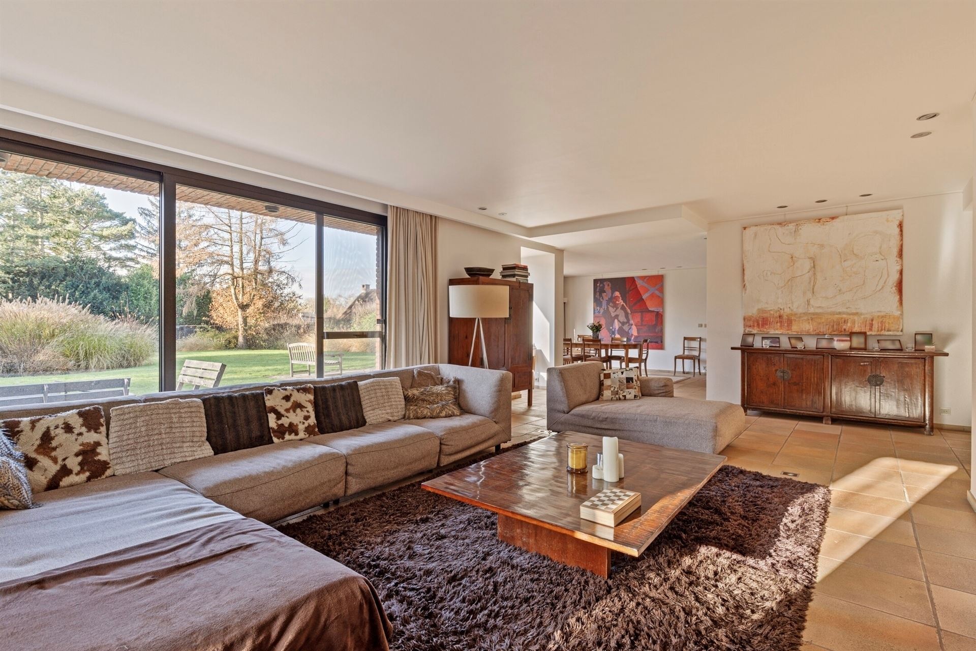 Ruime klassieke villa met zwembad in doodlopende straat foto 12