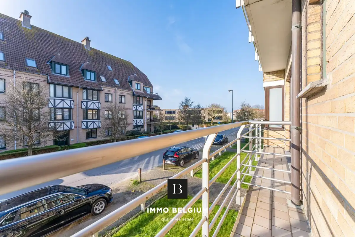 Studio met aparte slaapruimte en garage nabij het centrum foto 9