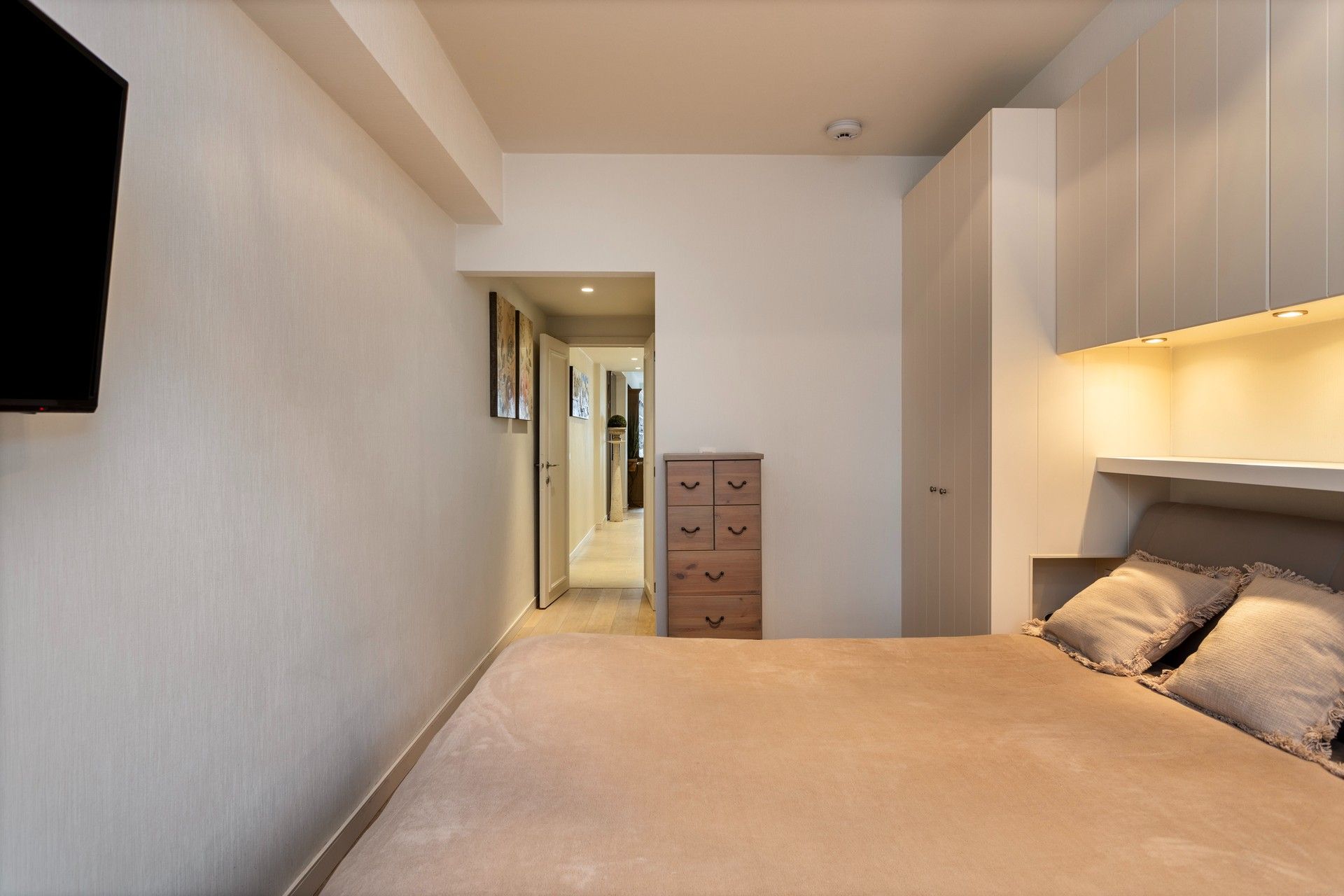 Gemeubeld: Prachtige pied-à-terre aan het Rubensplein foto 12