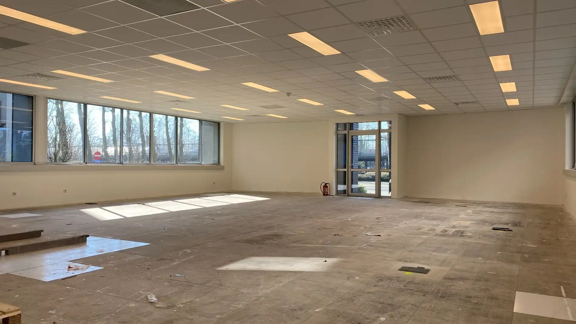 Gerenoveerde kantoren te huur in Axxes Business Park in Merelbeke foto 7