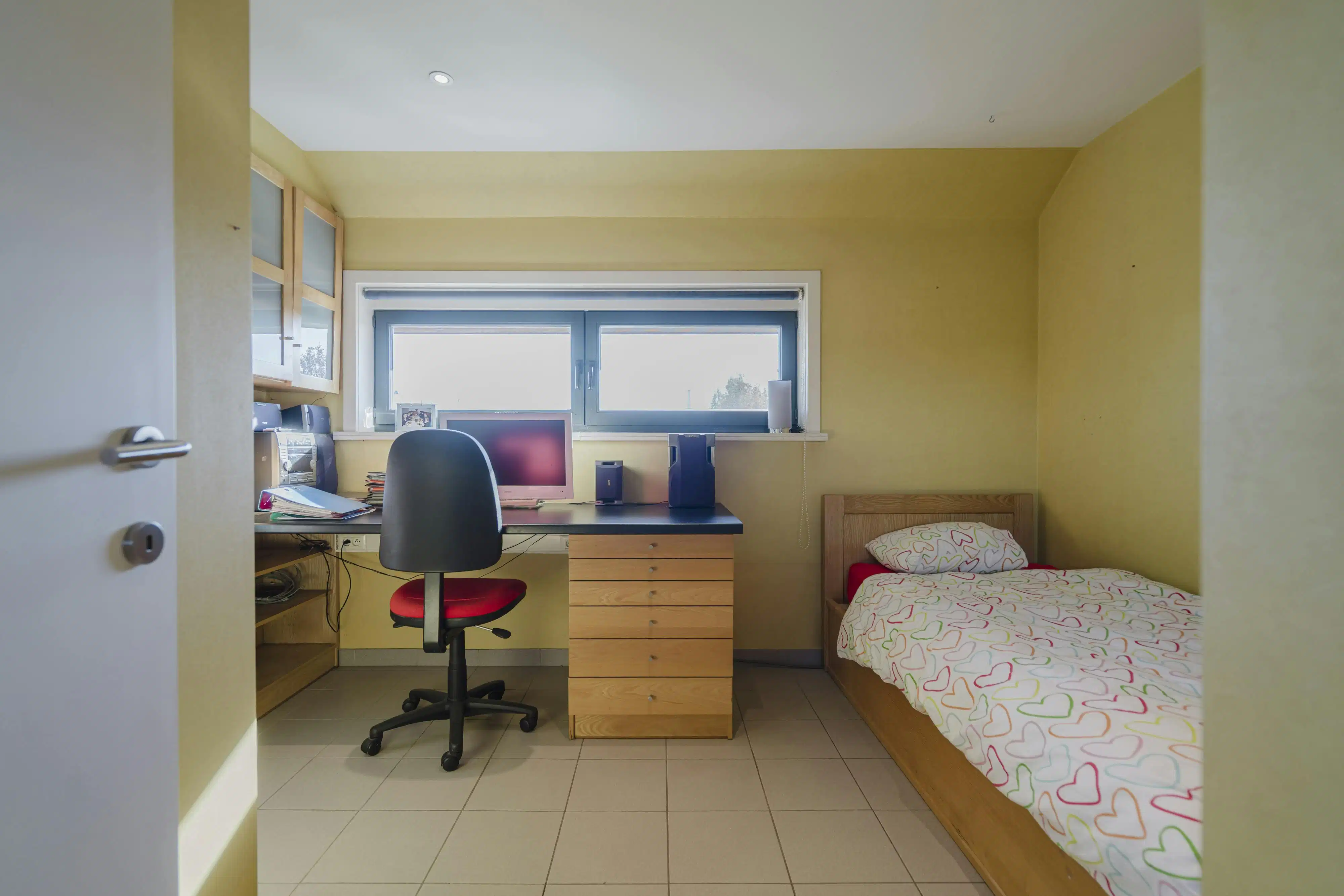 Ruime villa met 6 kamers te koop in Sint-Eloois-Vijve foto 20