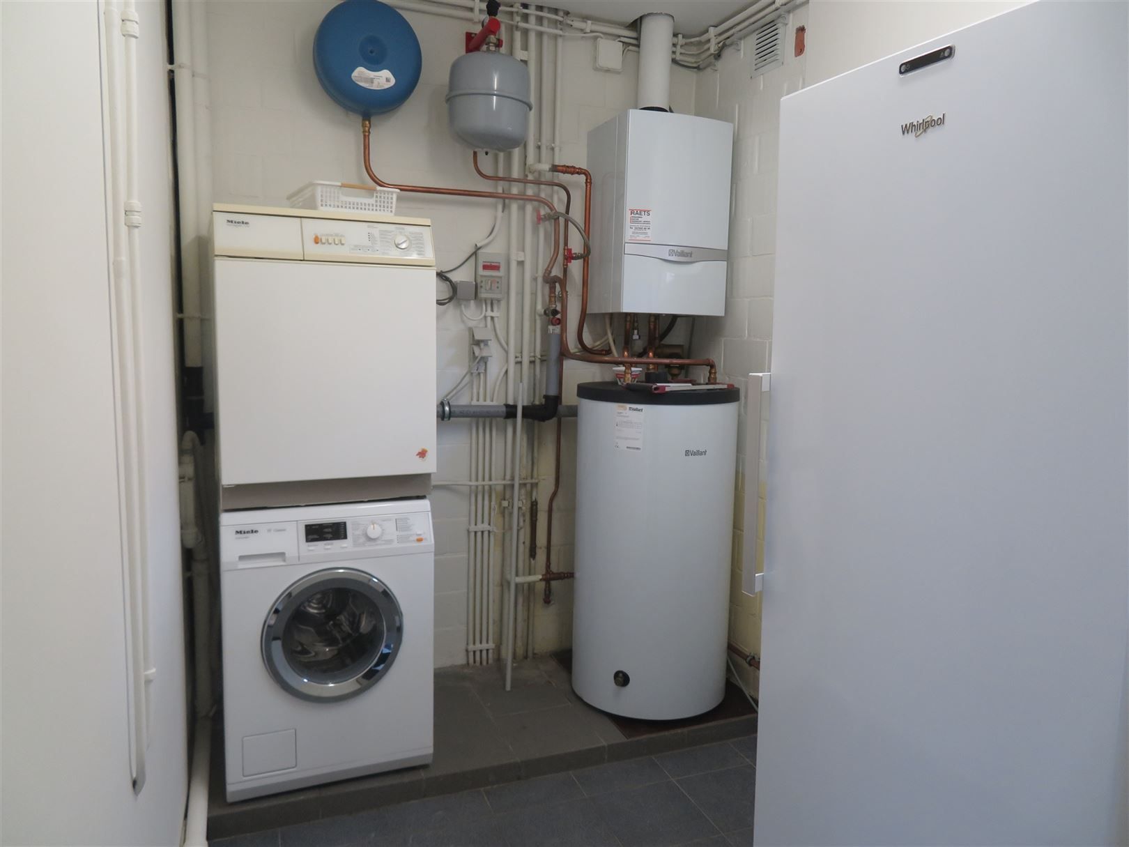 Instapklare villa met AIRCO met 4 slaapkame in Brasschaat! foto 11