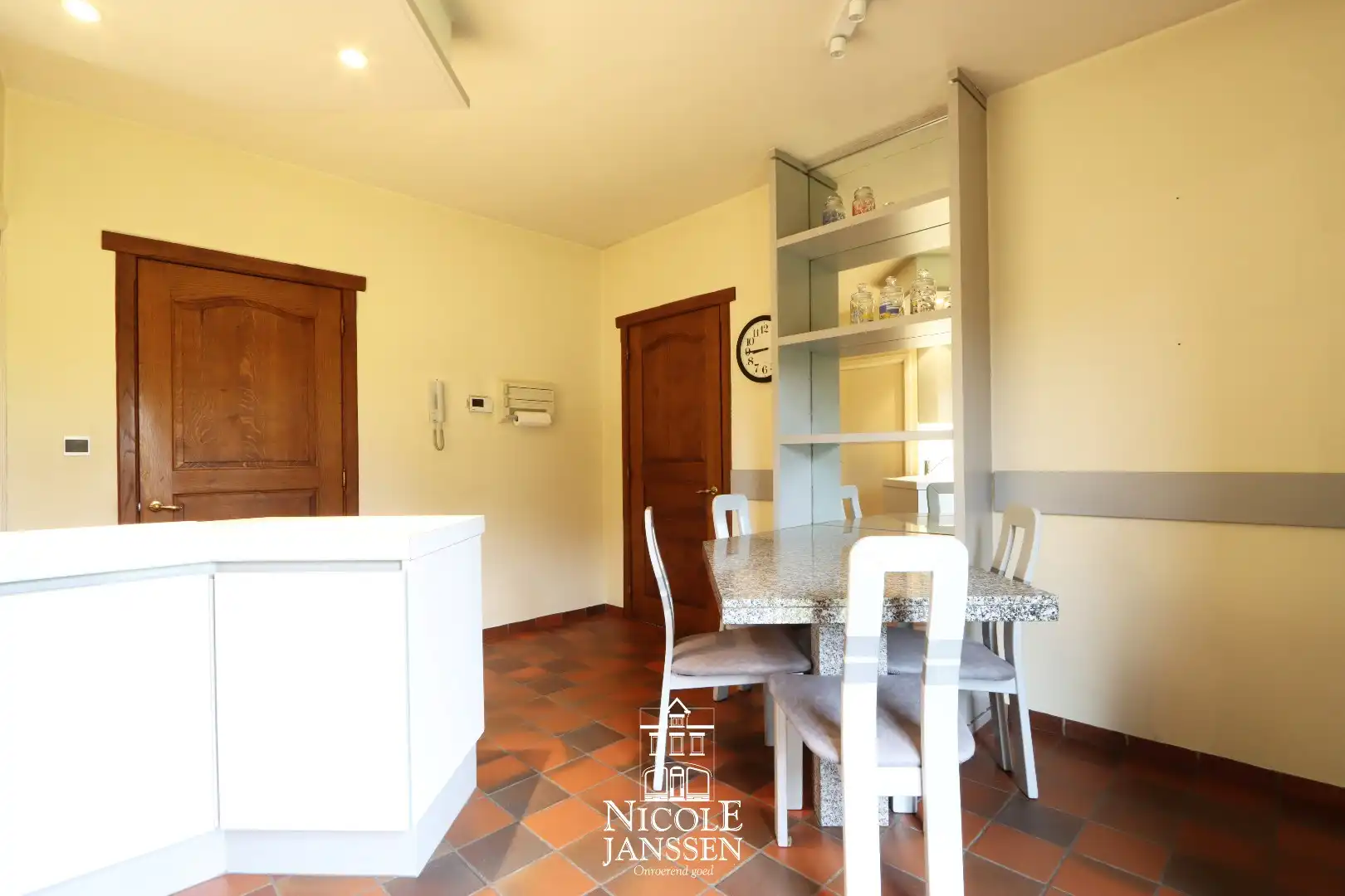 Degelijk gebouwd landhuis  foto 11