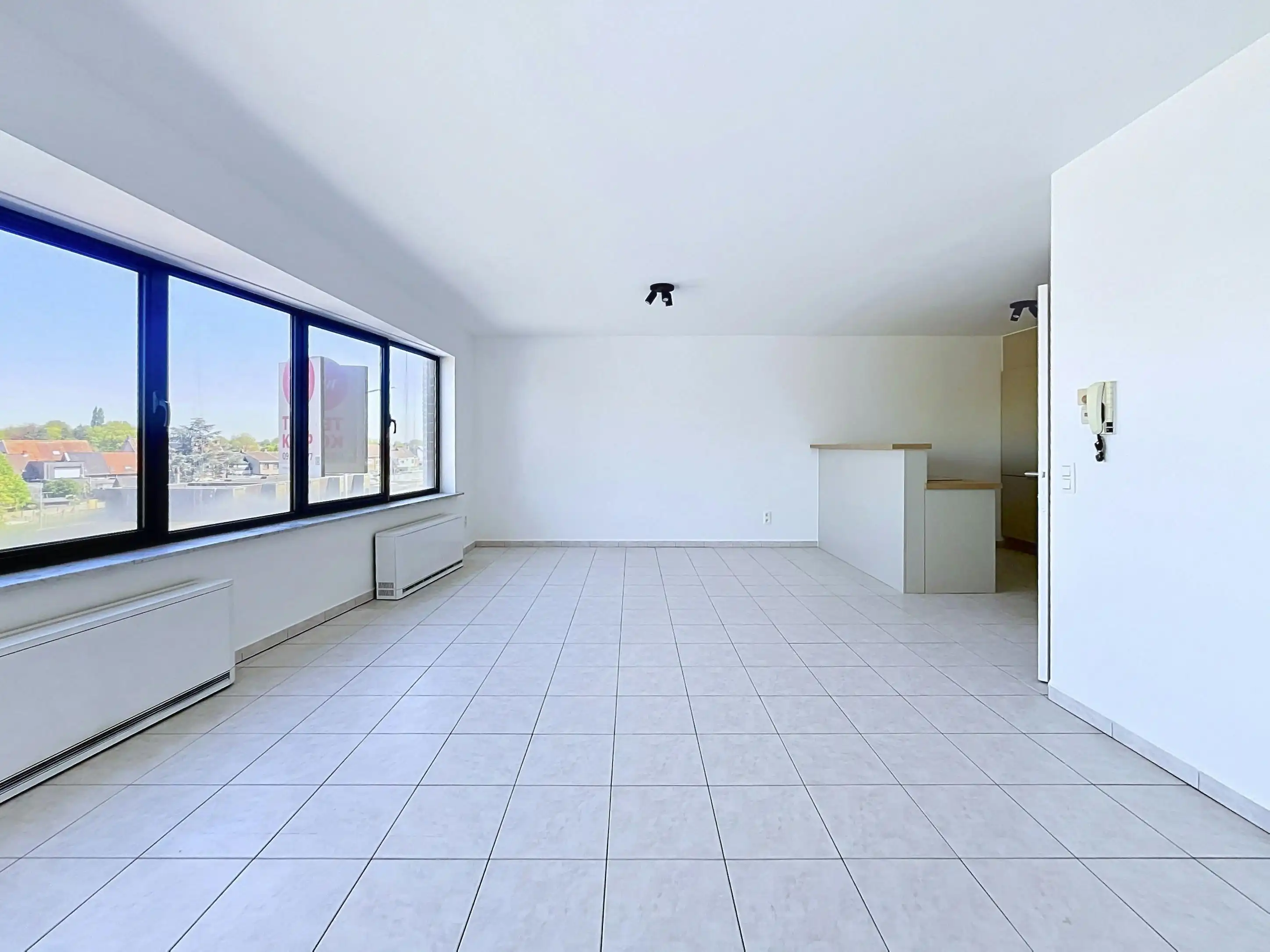 Appartement met 2 slaapkamers te koop aan station in Eeklo foto 4