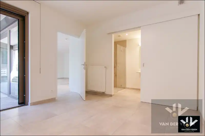 SERVICEFLAT 2 SLPK 2 BADK PAL IN CENTRUM HASSELT foto 12