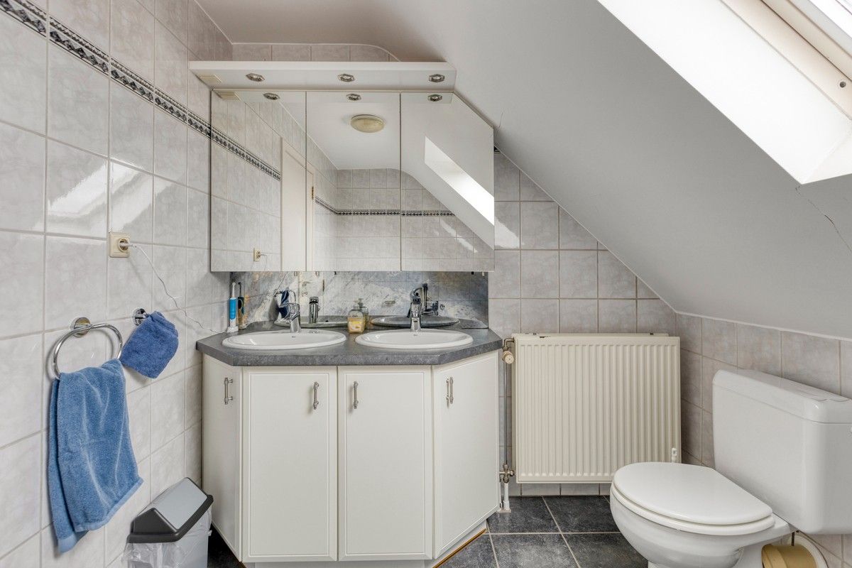 Charmante, vrijstaande woning met 3 slaapkamers op een steenworp van het centrum van Lanaken foto 21