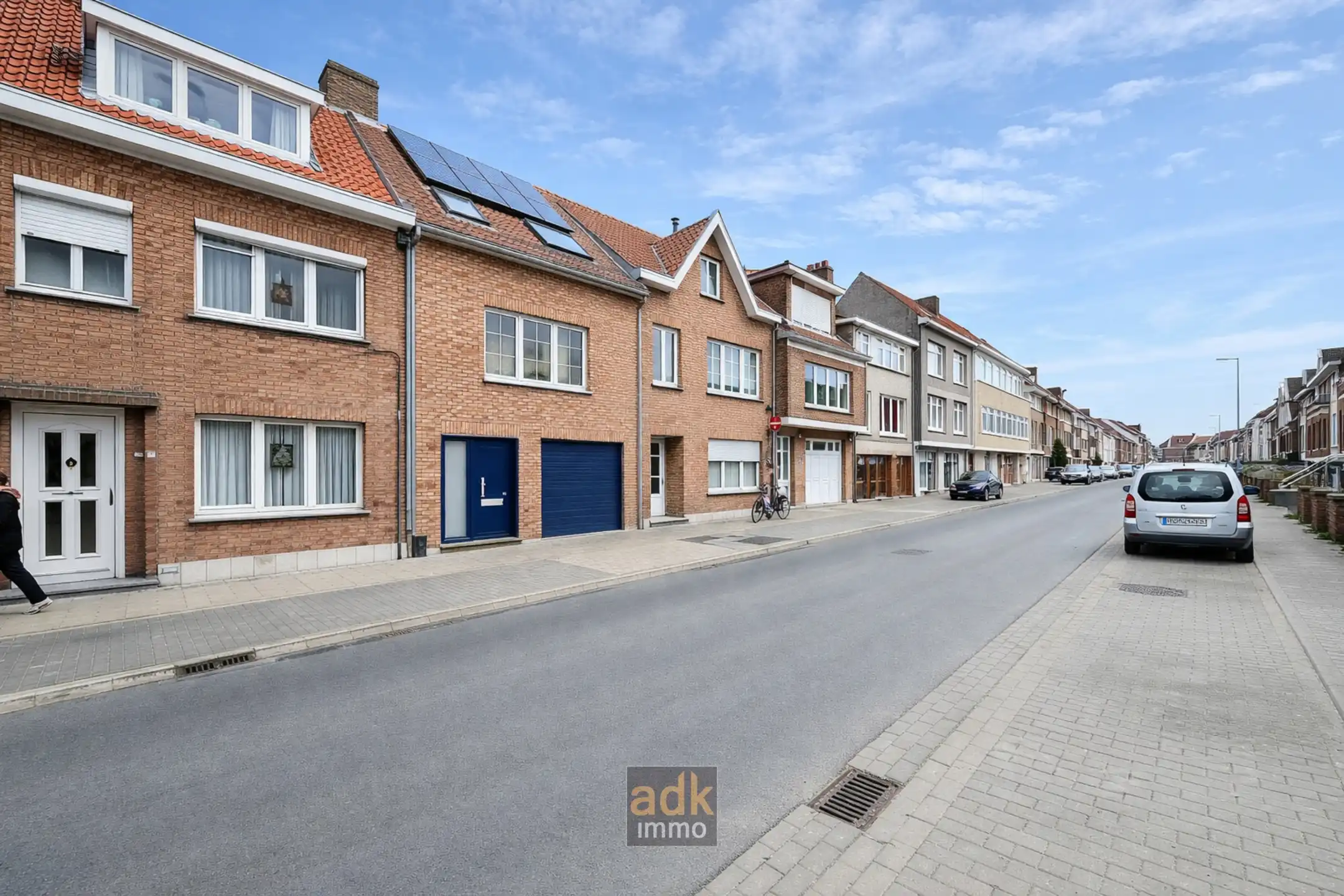 Bel-etagewoning met zonnige tuin op topligging nabij Brugse binnenstad foto {{pictureIndex}}