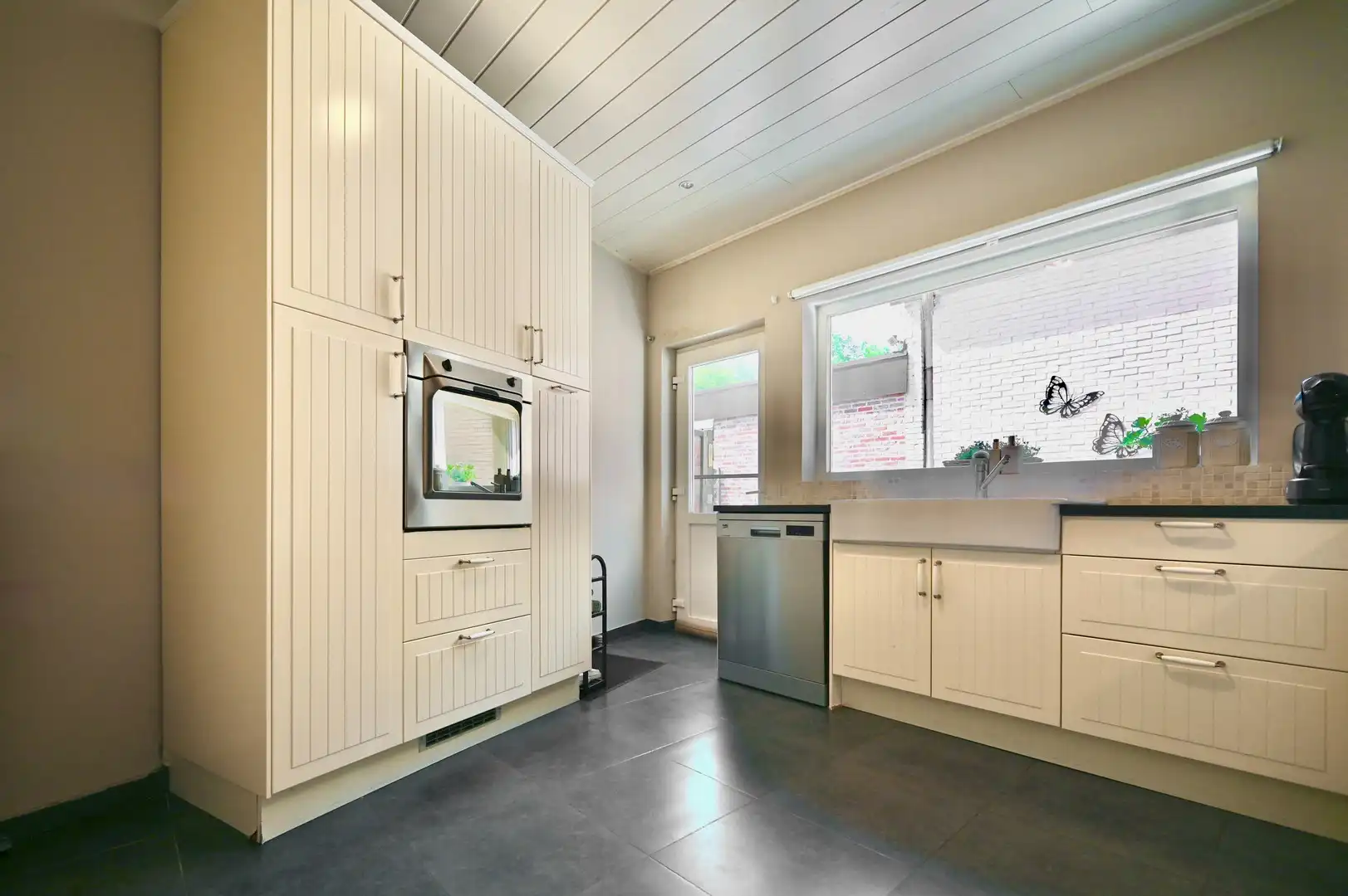 Rustig wonen, veel ruimte en volledig instapklaar! foto 16