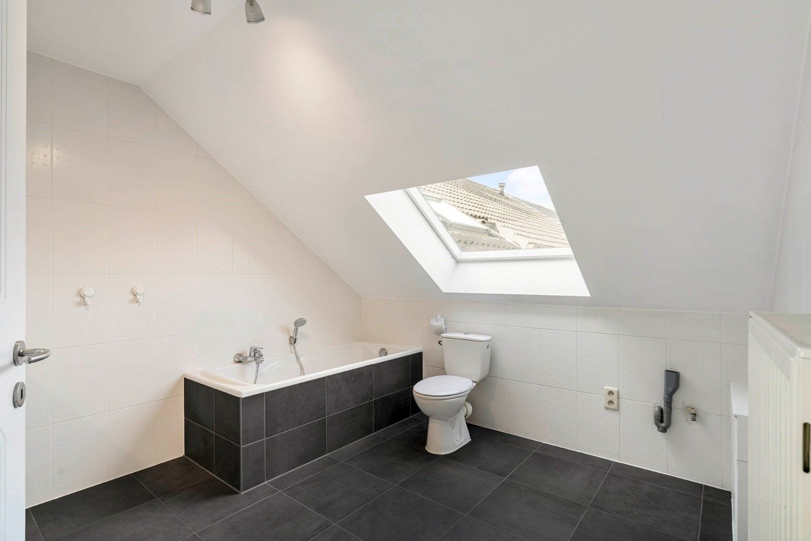 Leuk duplexappartement met drie slaapkamers, standplaats en kelderberging foto 23