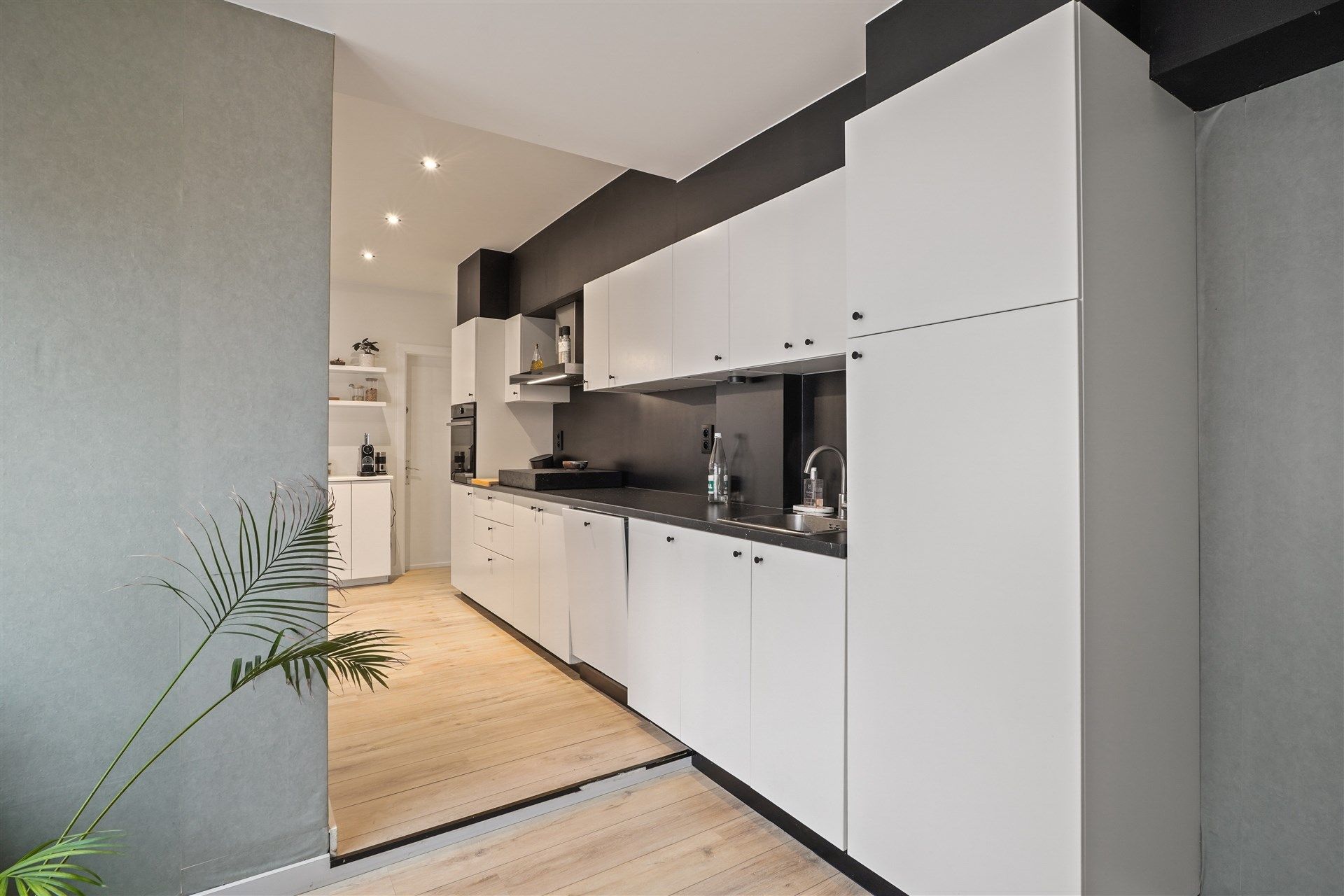 Rijwoning nabij centrum Stekene foto 11